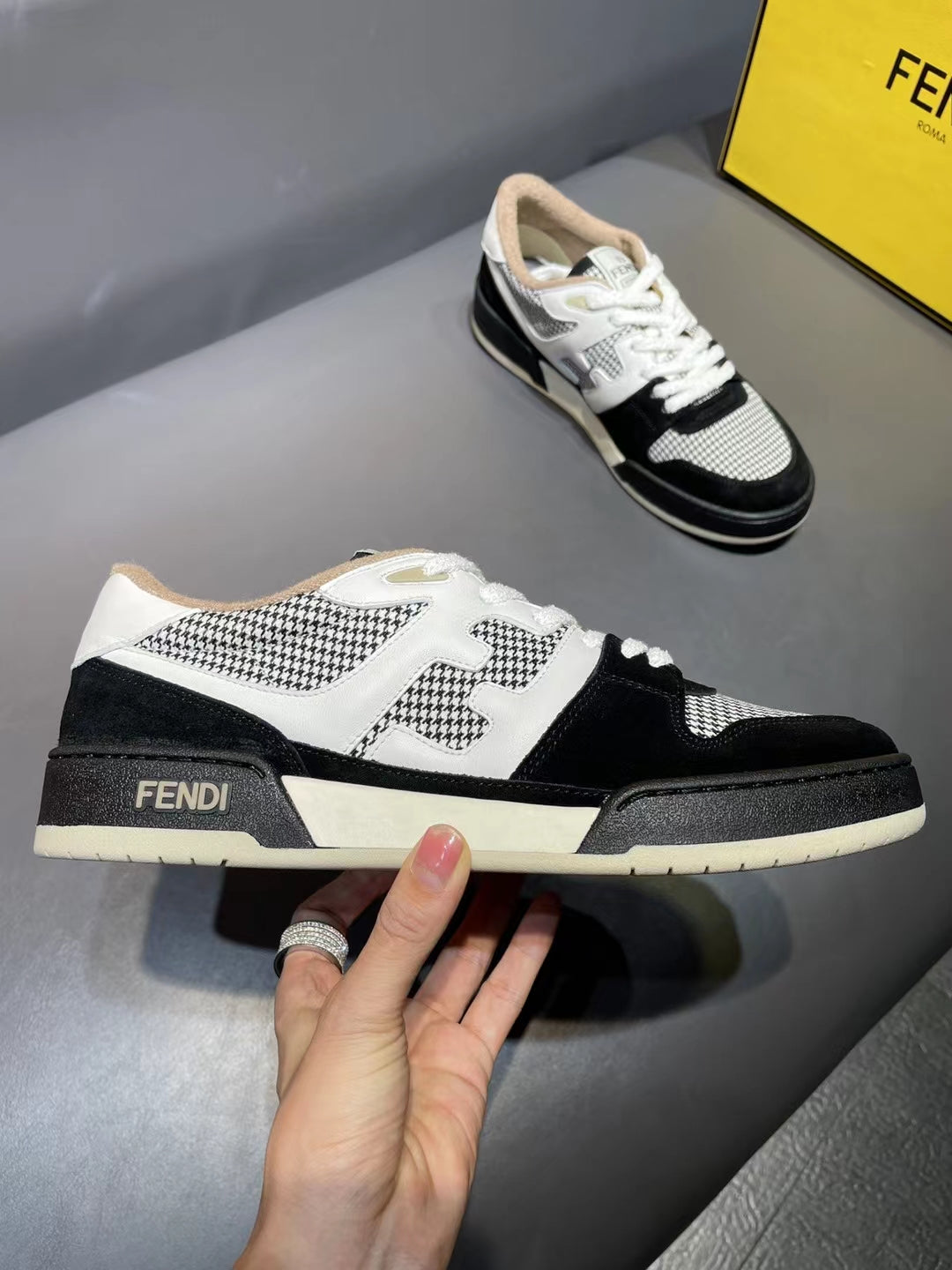 Fendi-028Shoes