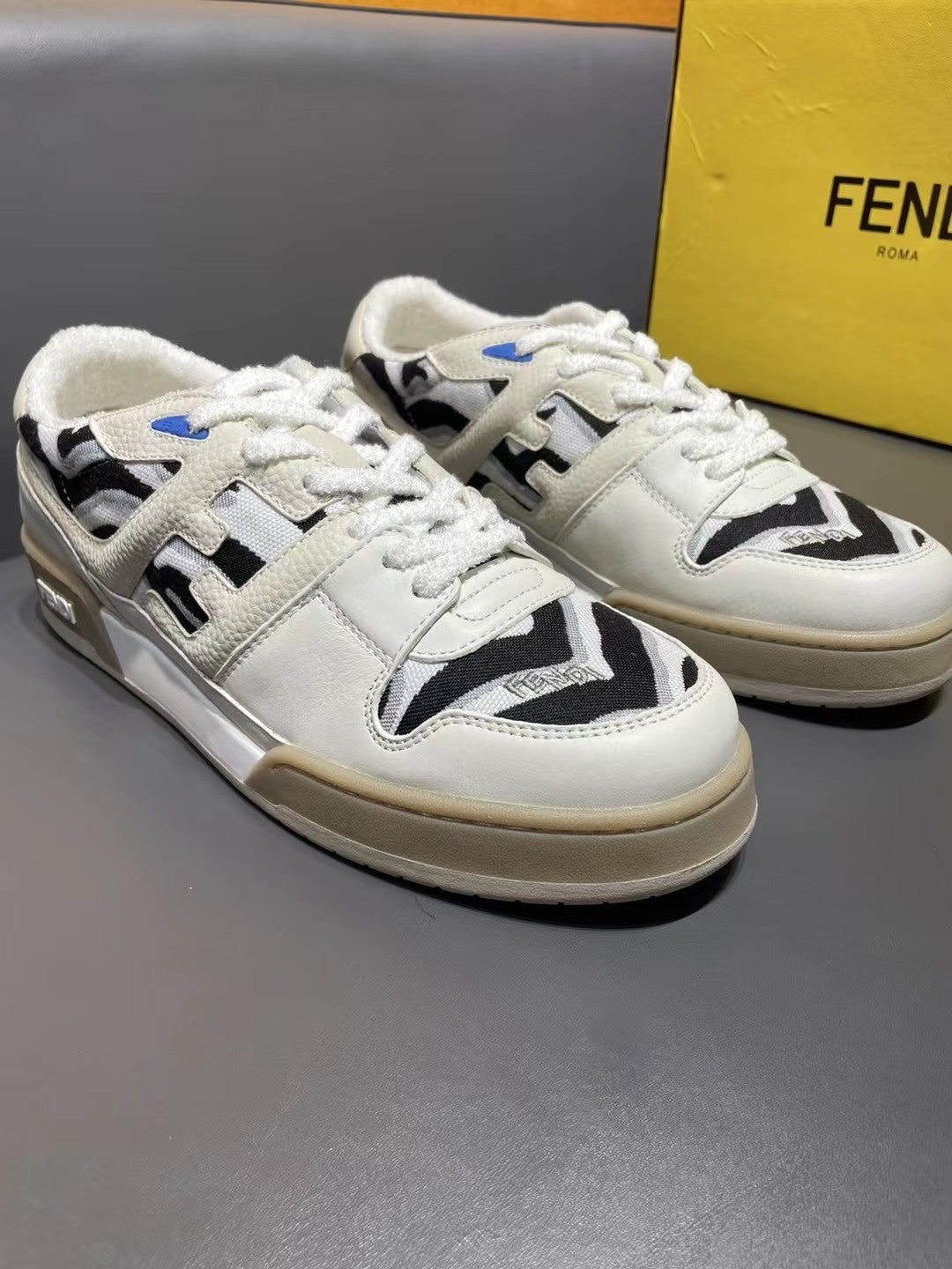 Fendi-029Shoes