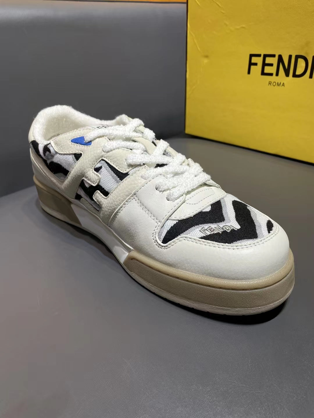 Fendi-029Shoes