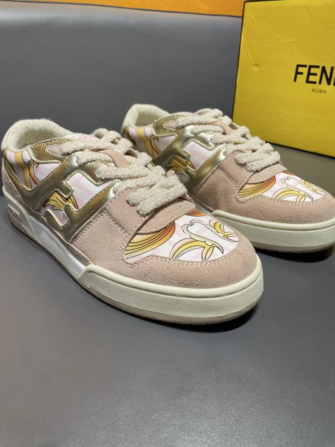 Fendi-030Shoes