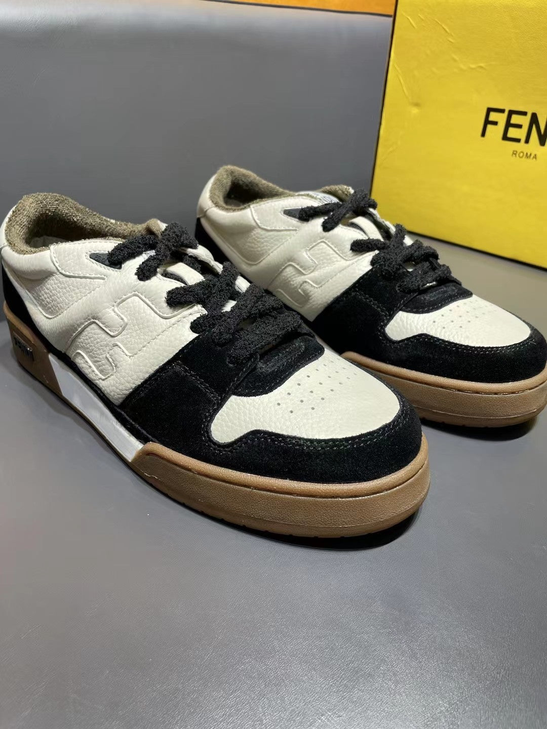 Fendi-033Shoes