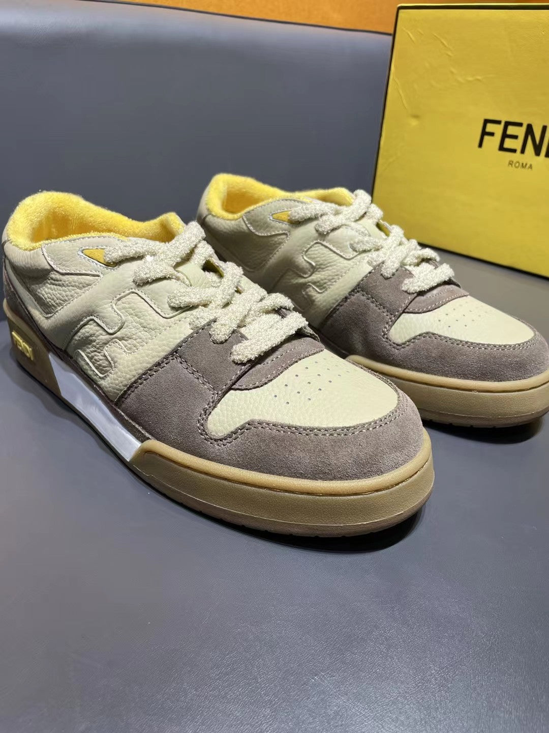 Fendi-034Shoes