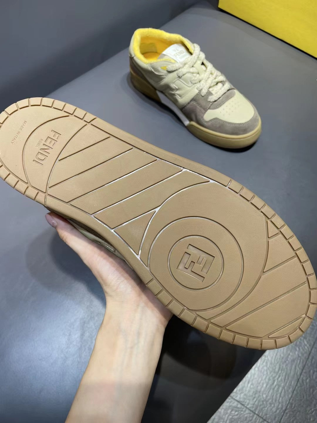 Fendi-034Shoes