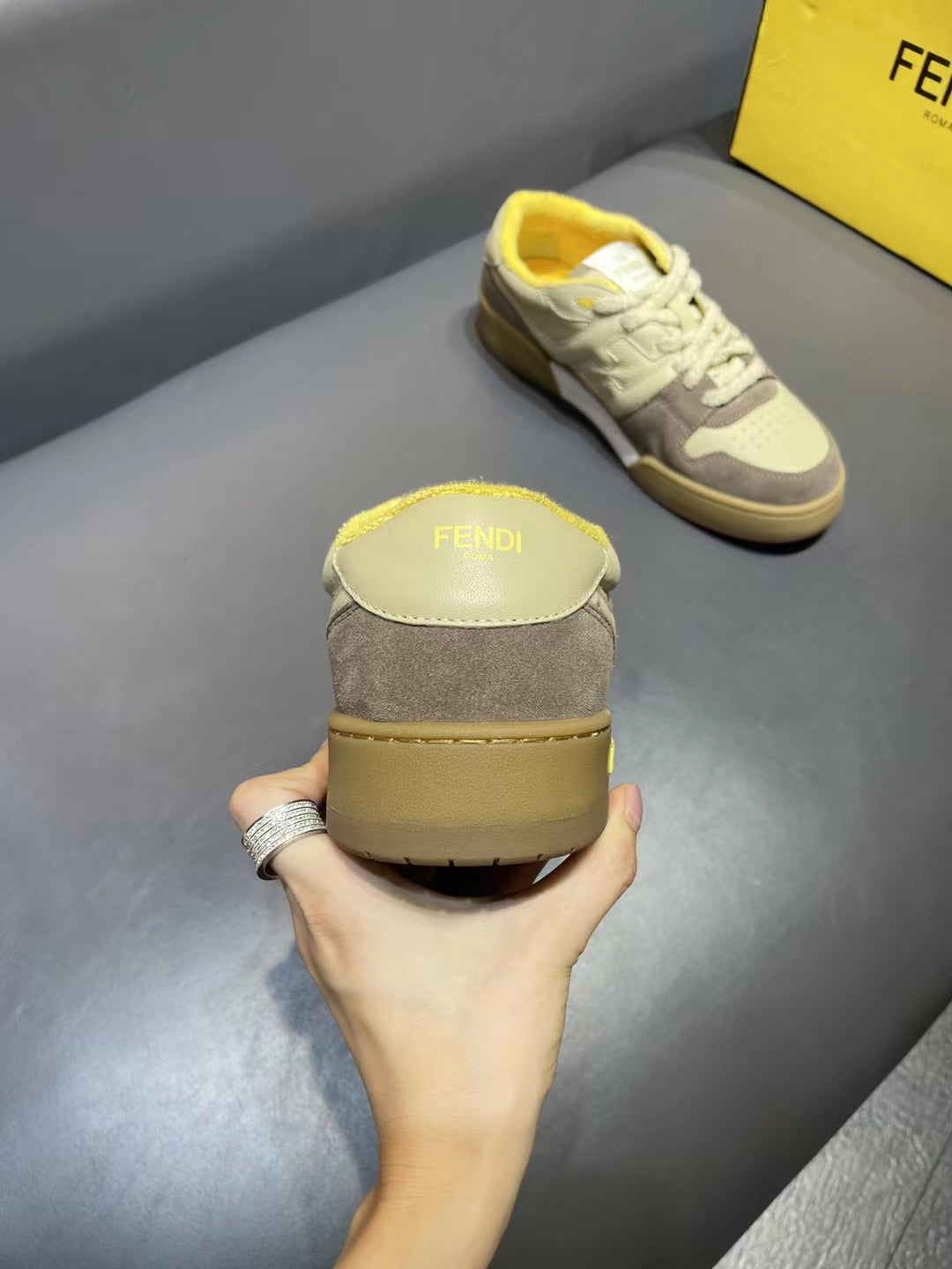 Fendi-034Shoes