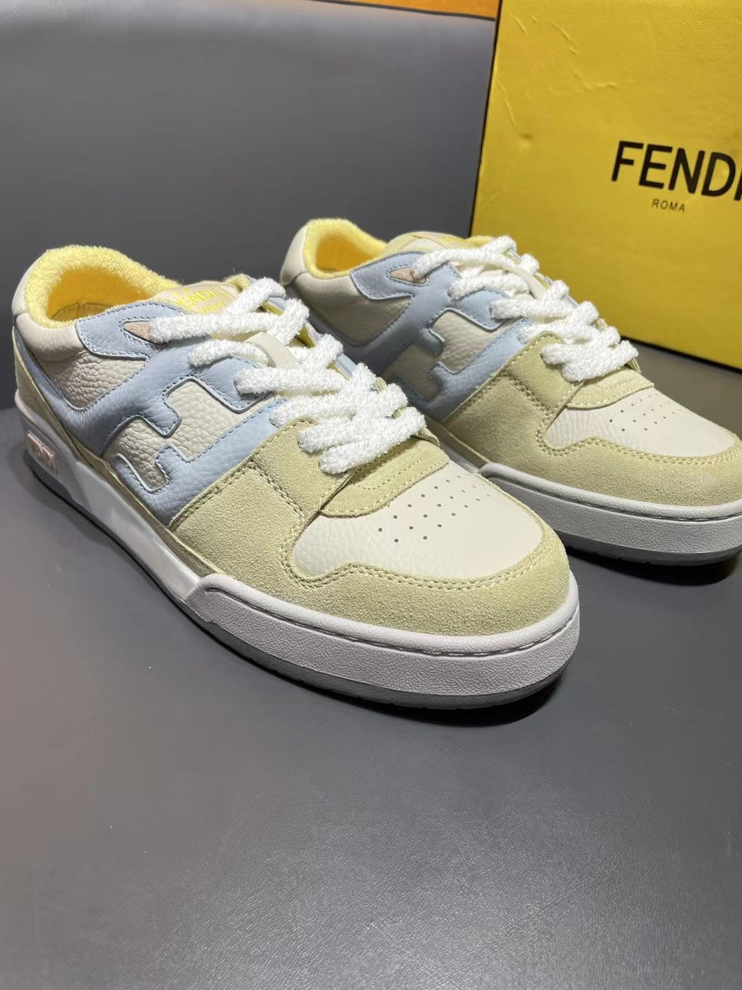Fendi-035Shoes