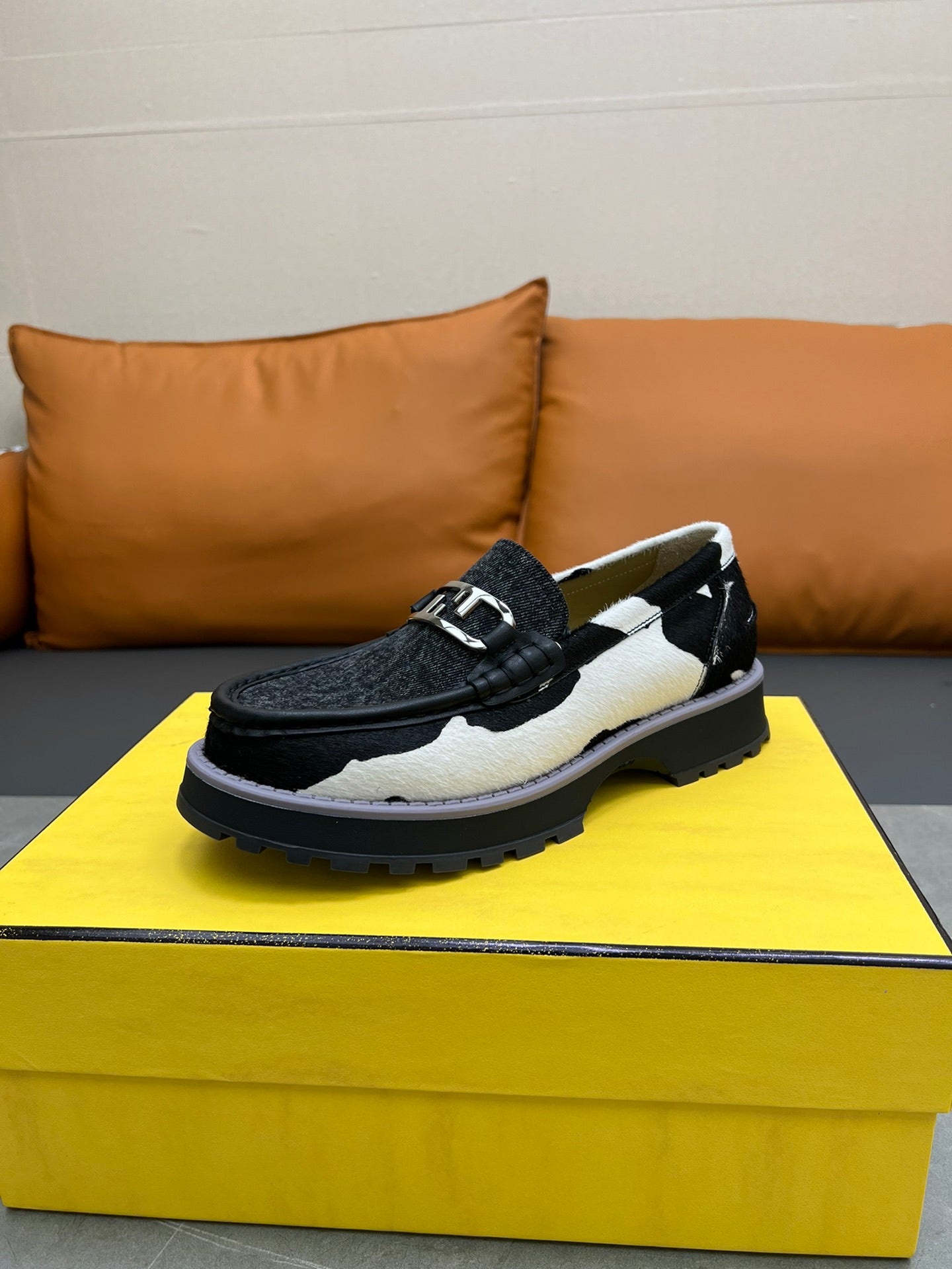 Fendi-036Shoes