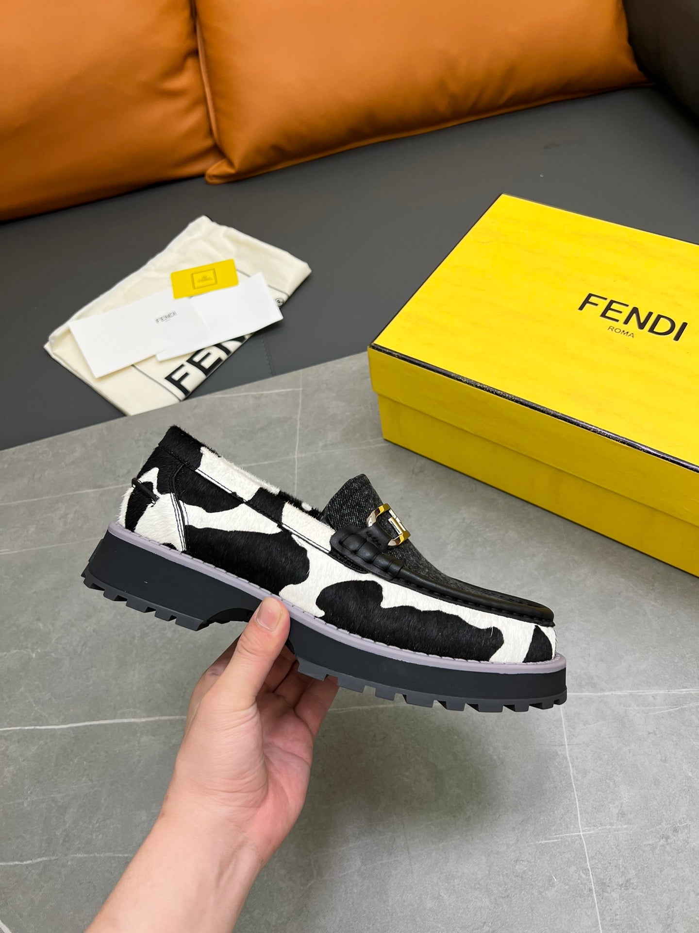 Fendi-036Shoes