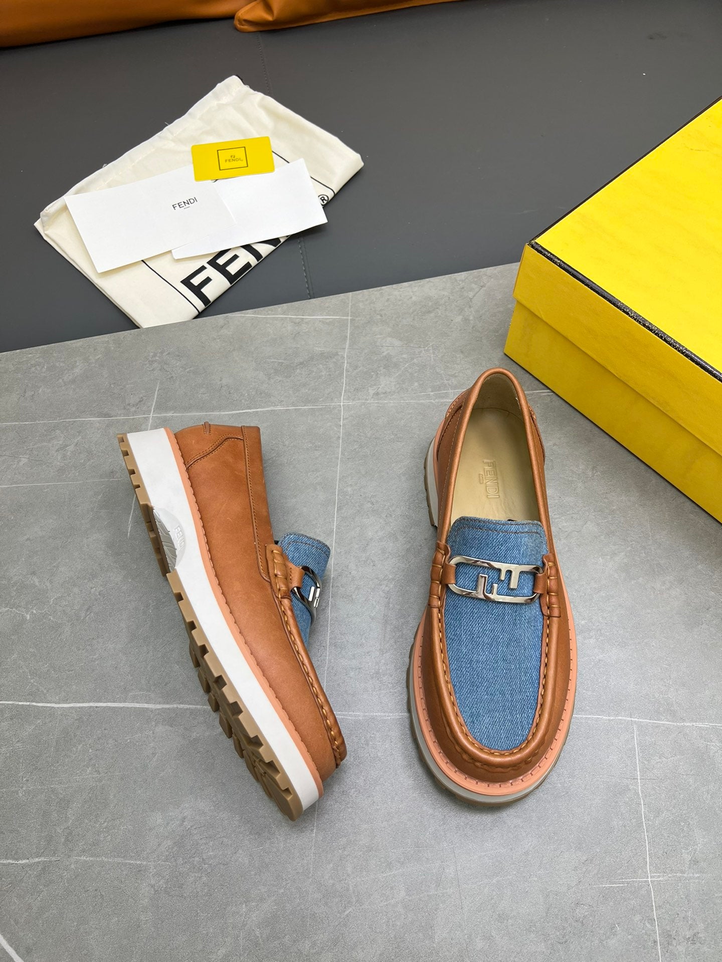 Fendi-038Shoes