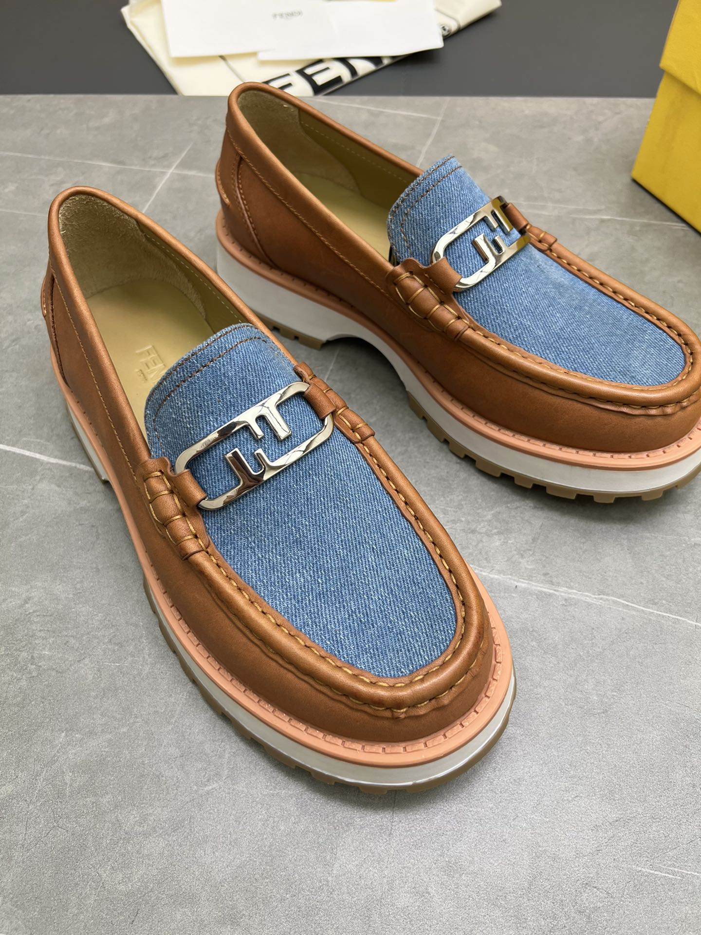 Fendi-038Shoes