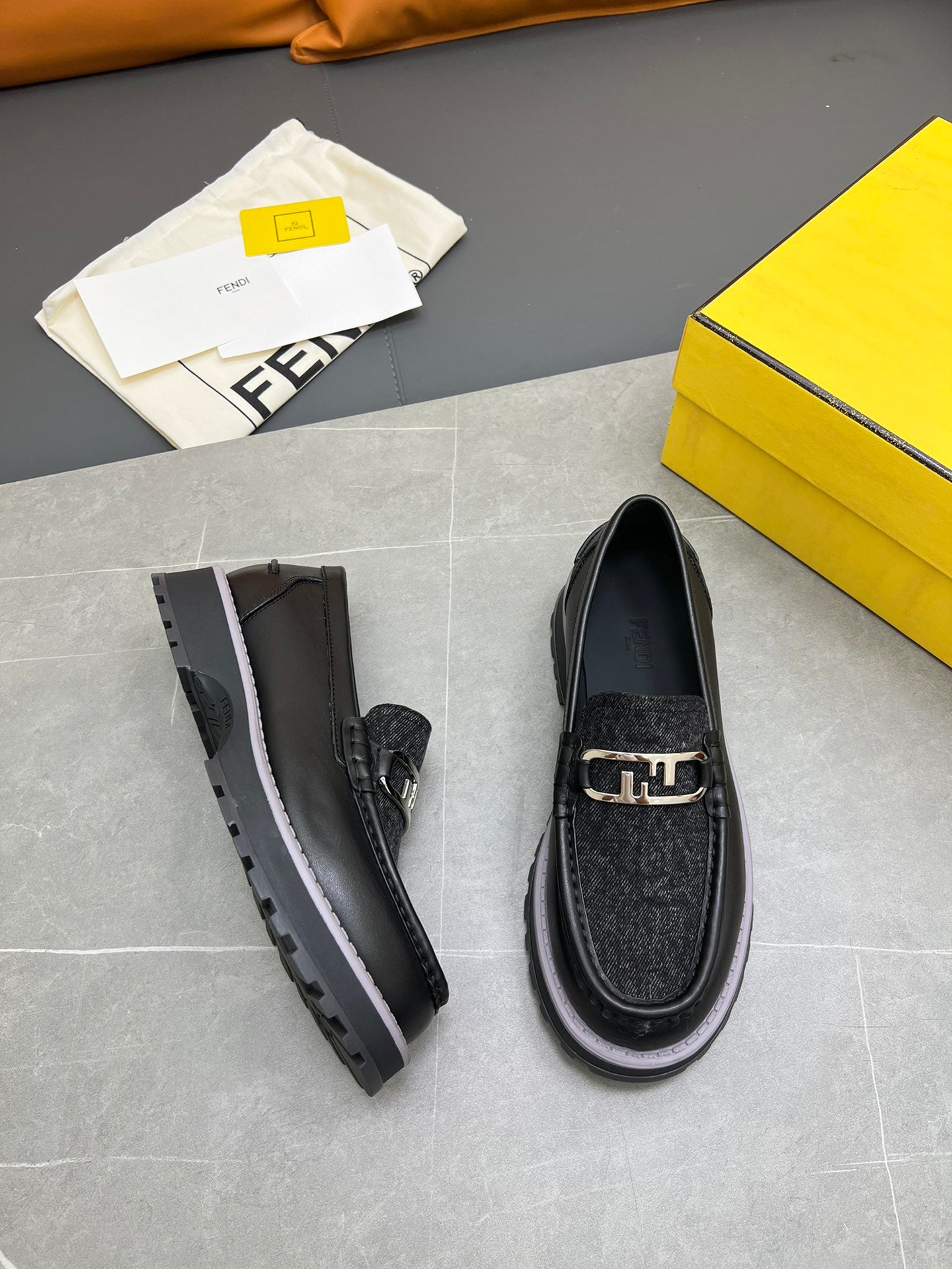 Fendi-040Shoes