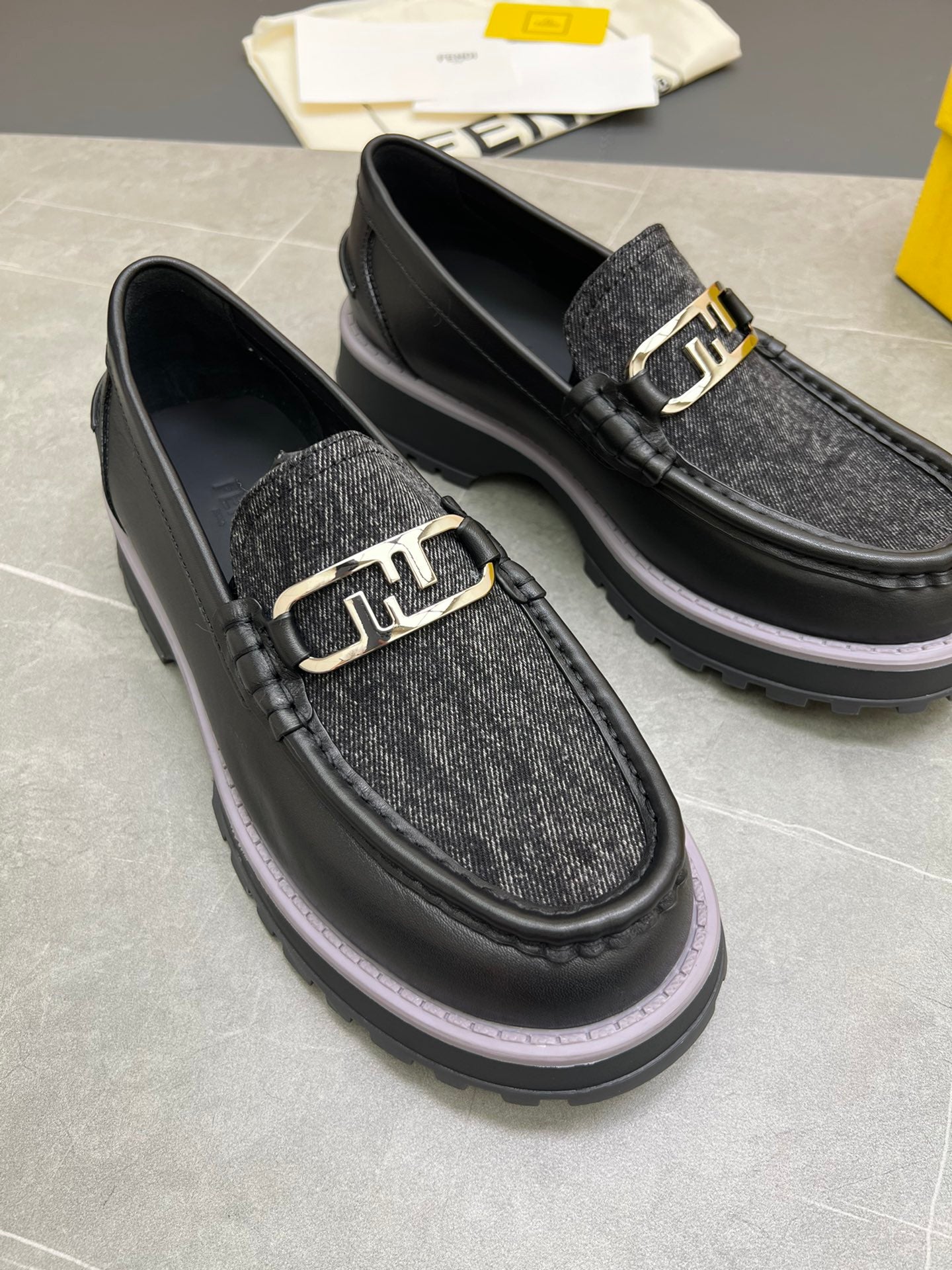 Fendi-040Shoes
