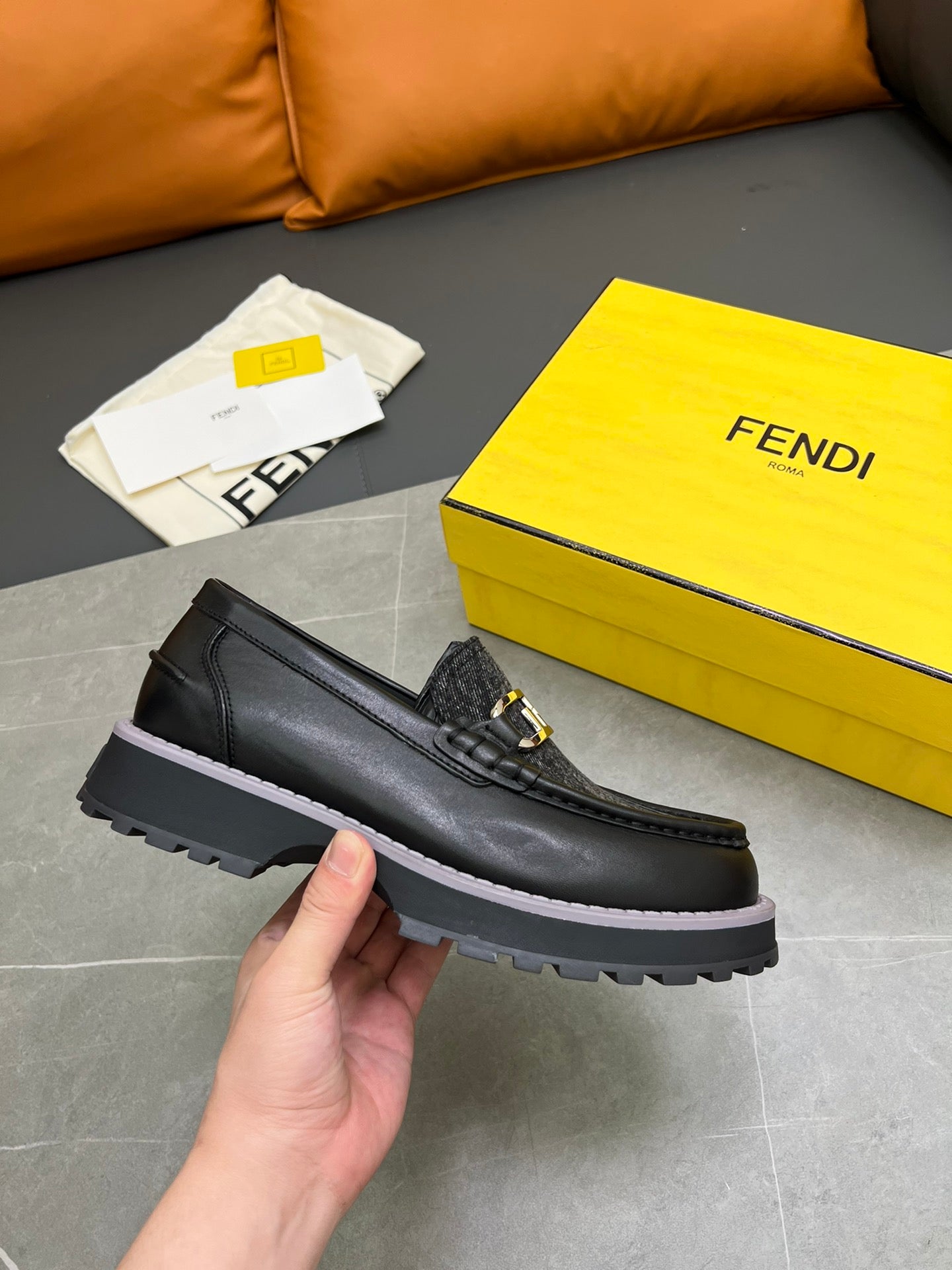 Fendi-040Shoes