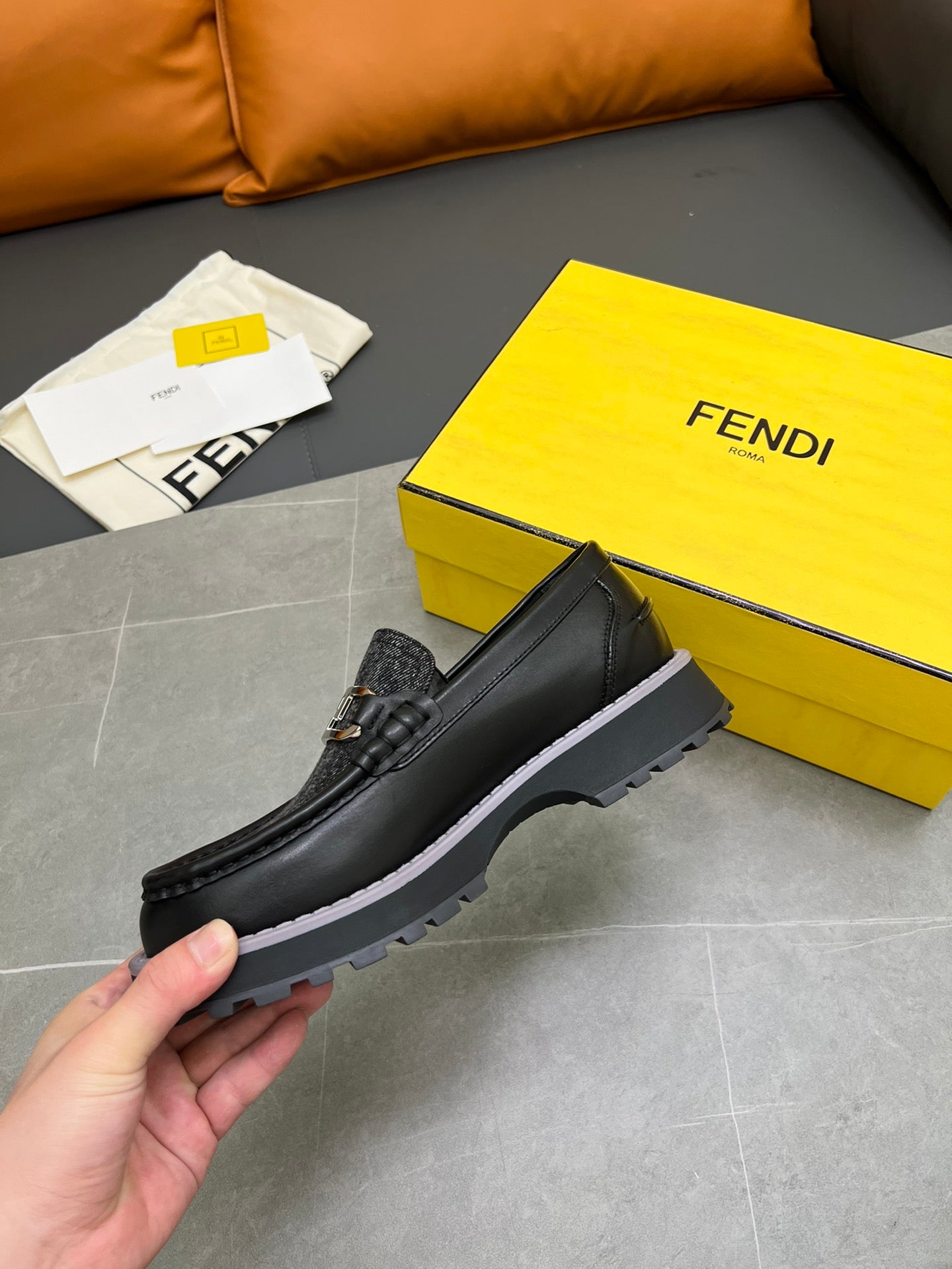 Fendi-040Shoes