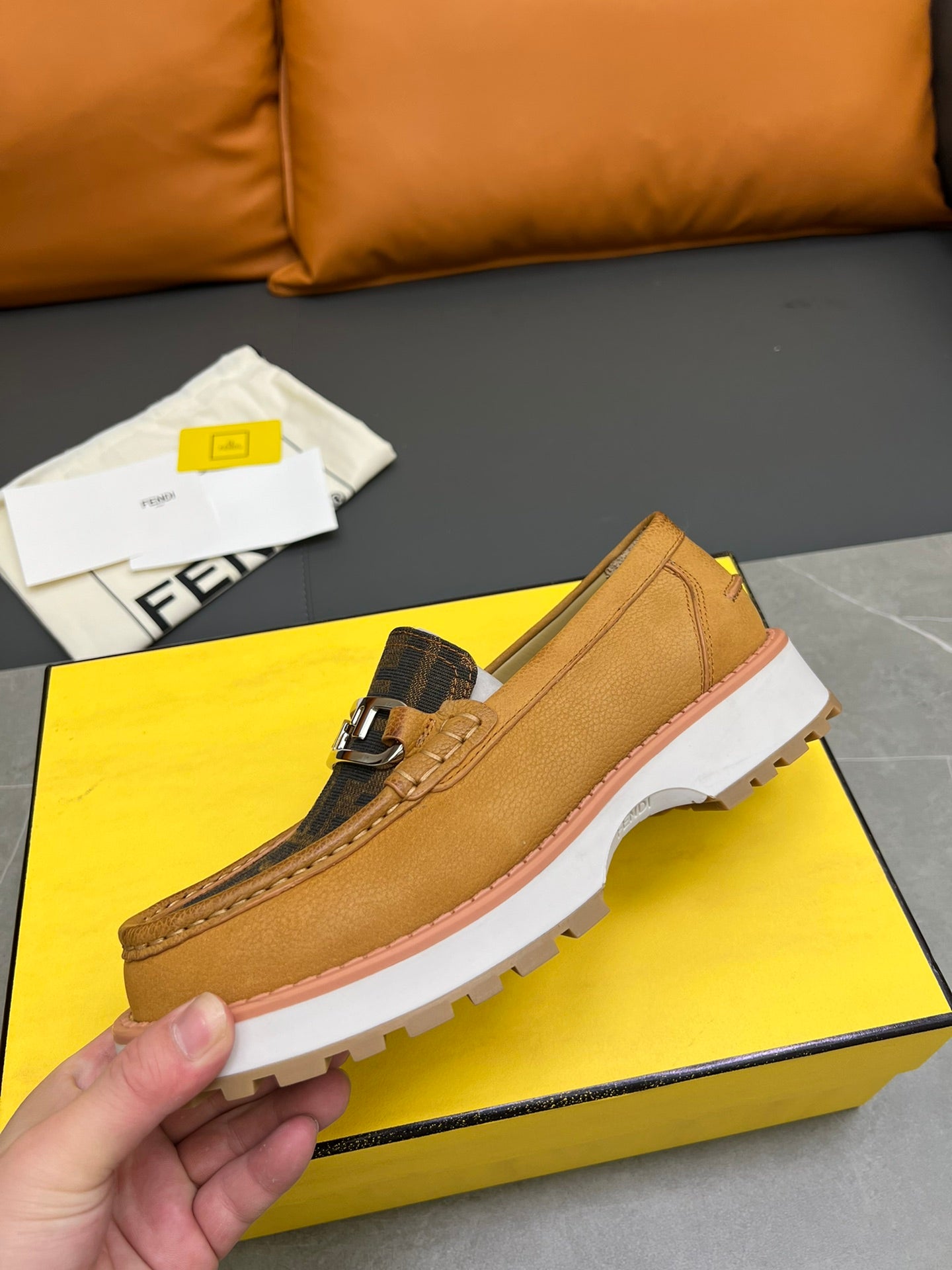 Fendi-041Shoes