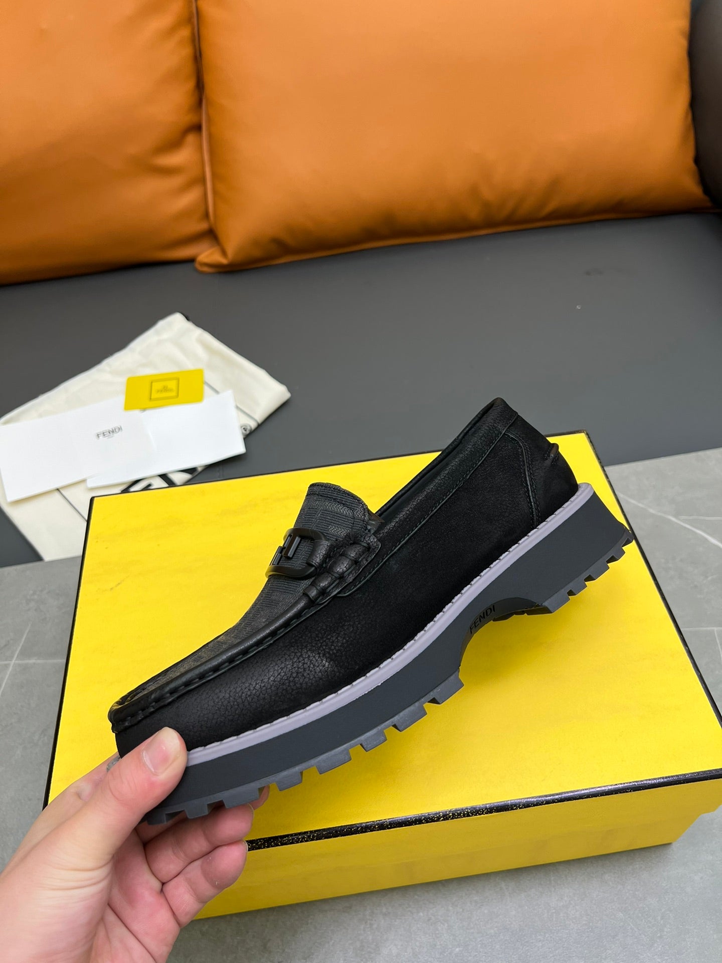 Fendi-042Shoes