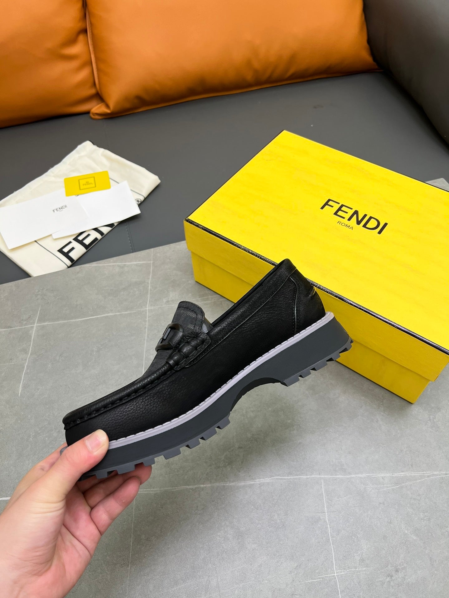 Fendi-042Shoes