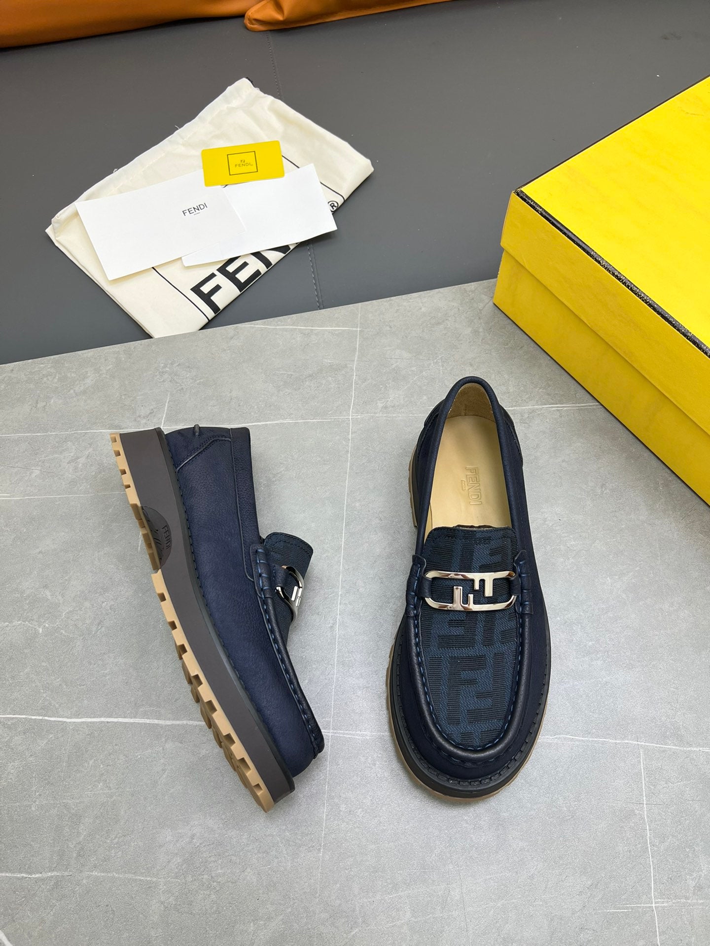 Fendi-043Shoes