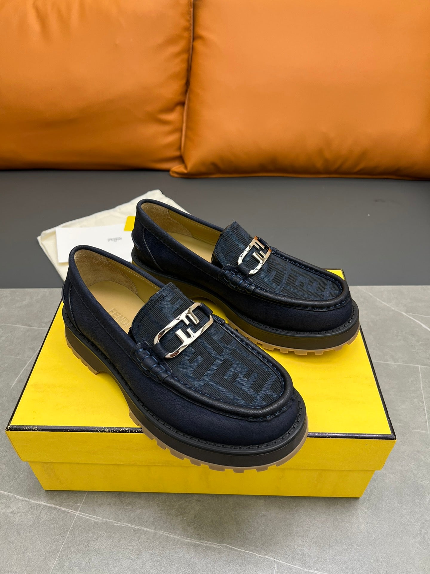 Fendi-043Shoes