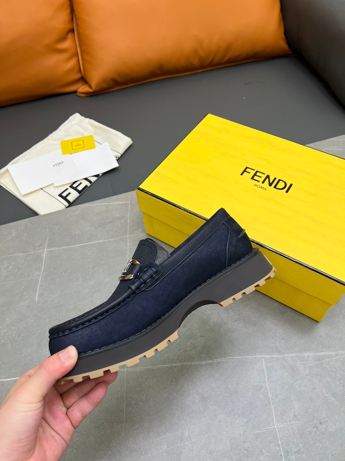 Fendi-043Shoes