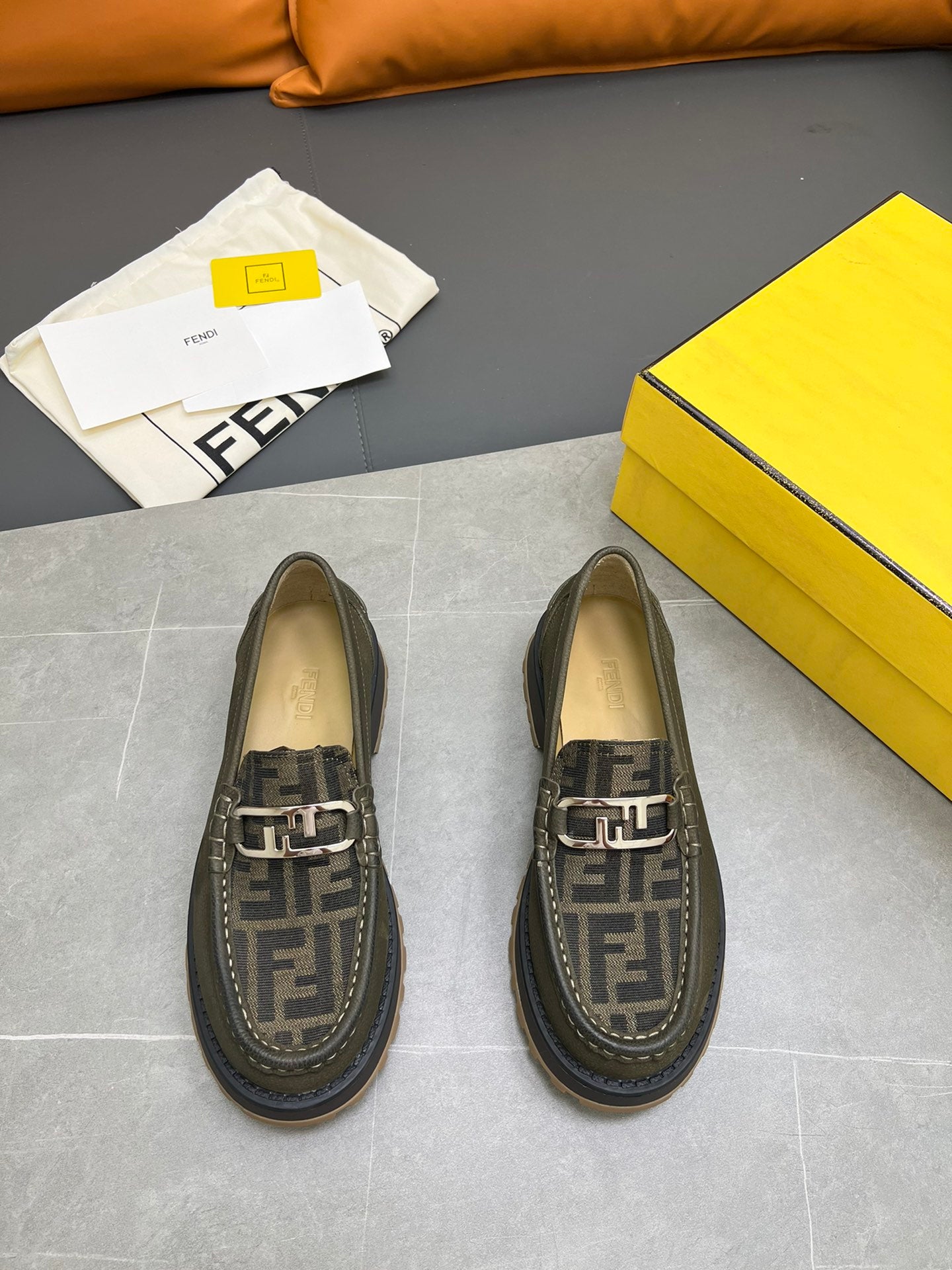 Fendi-044Shoes