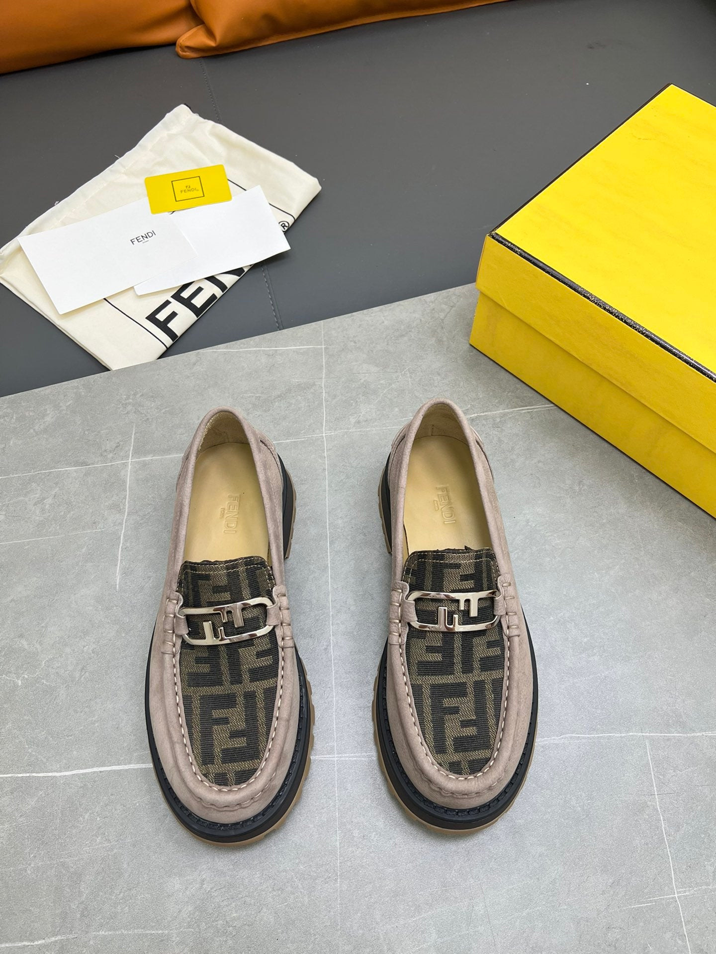 Fendi-045Shoes