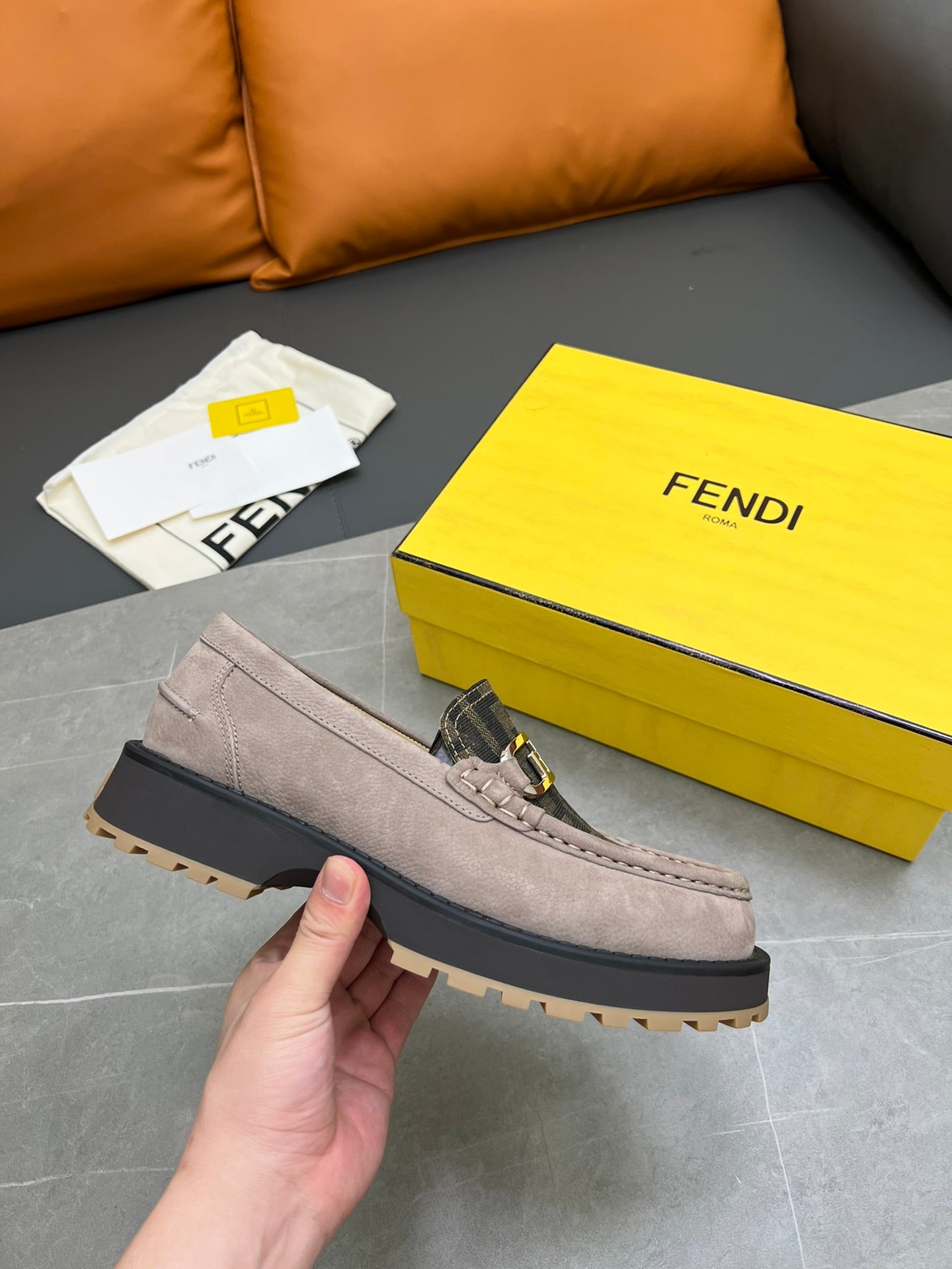 Fendi-045Shoes