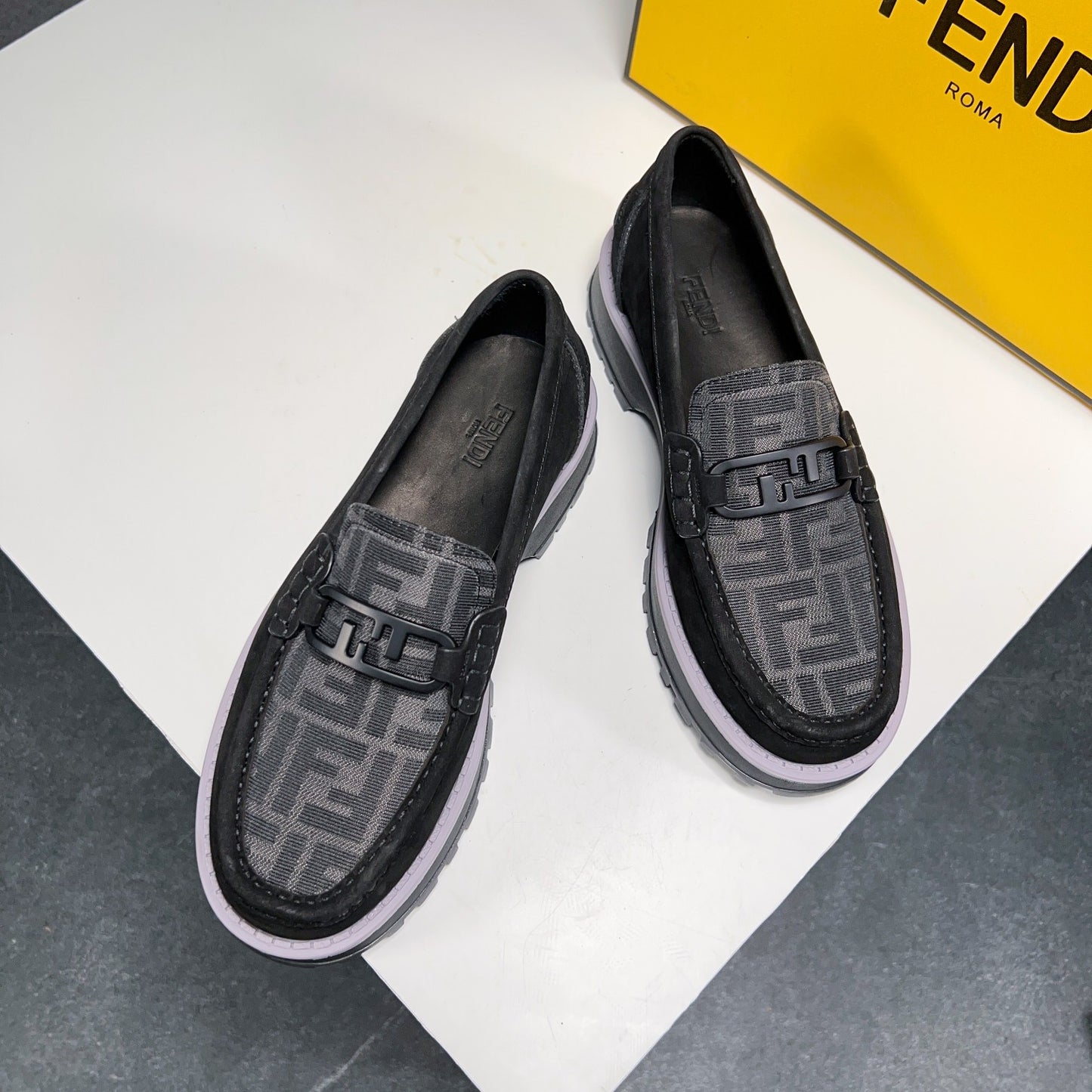 Fendi-047Shoes