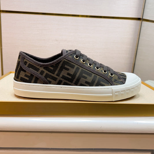 Fendi-049Shoes