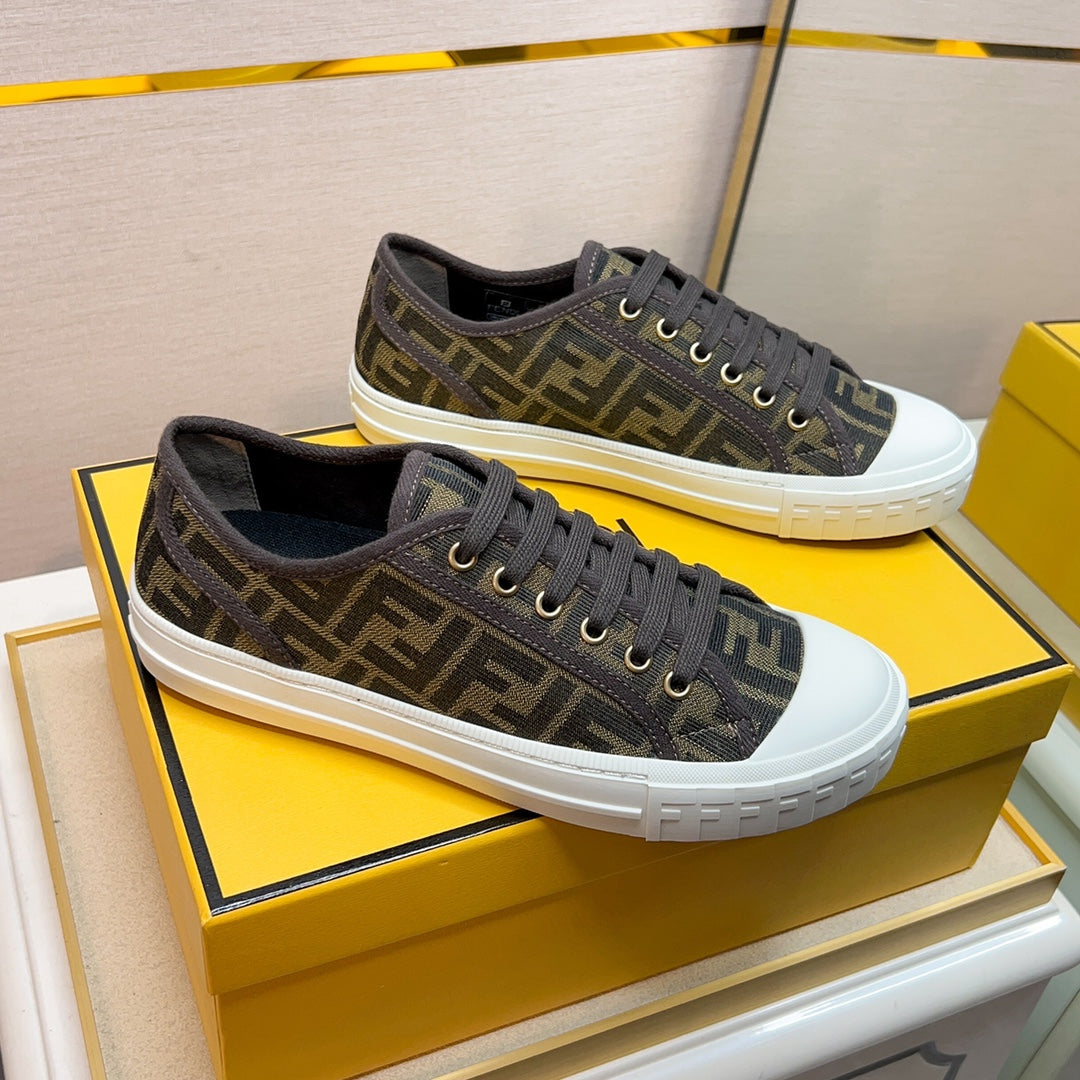 Fendi-049Shoes