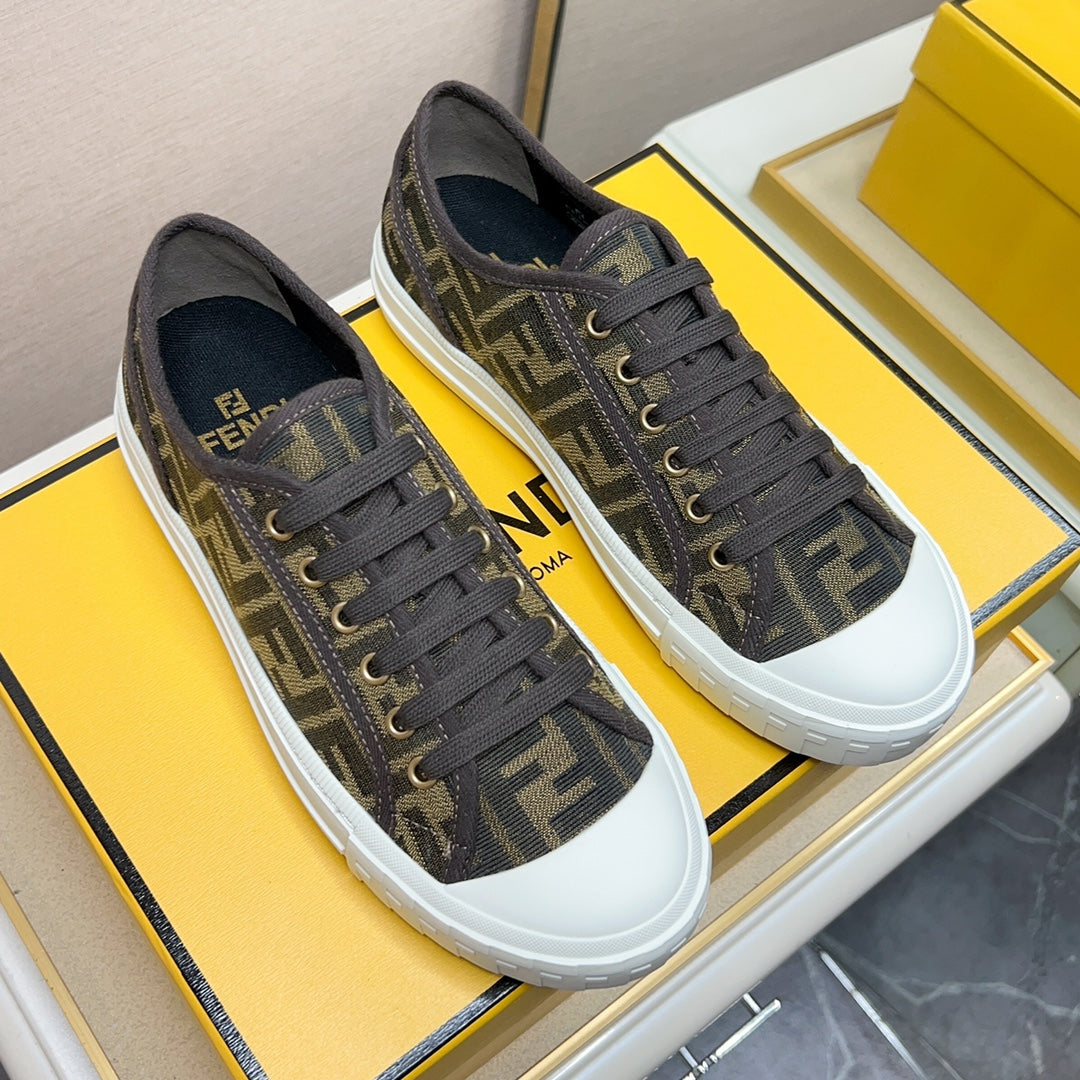 Fendi-049Shoes