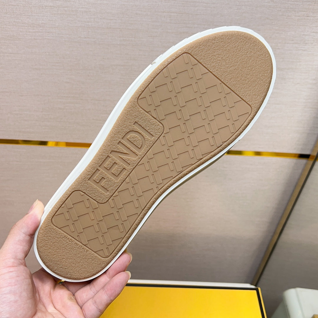 Fendi-049Shoes