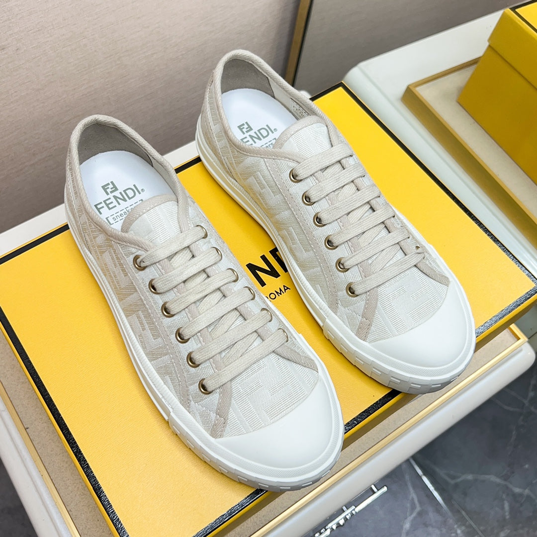 Fendi-051Shoes