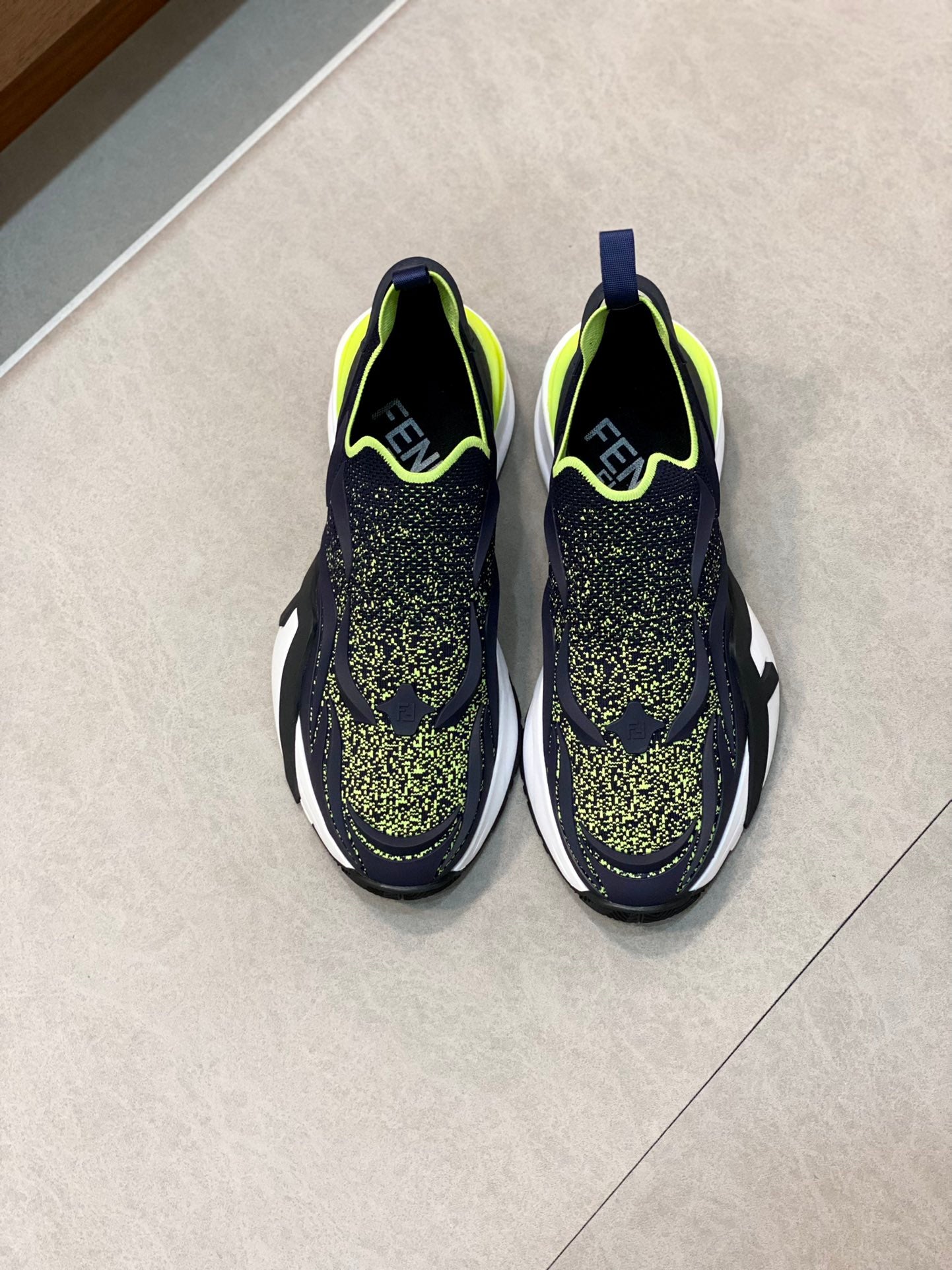 Fendi-052Shoes