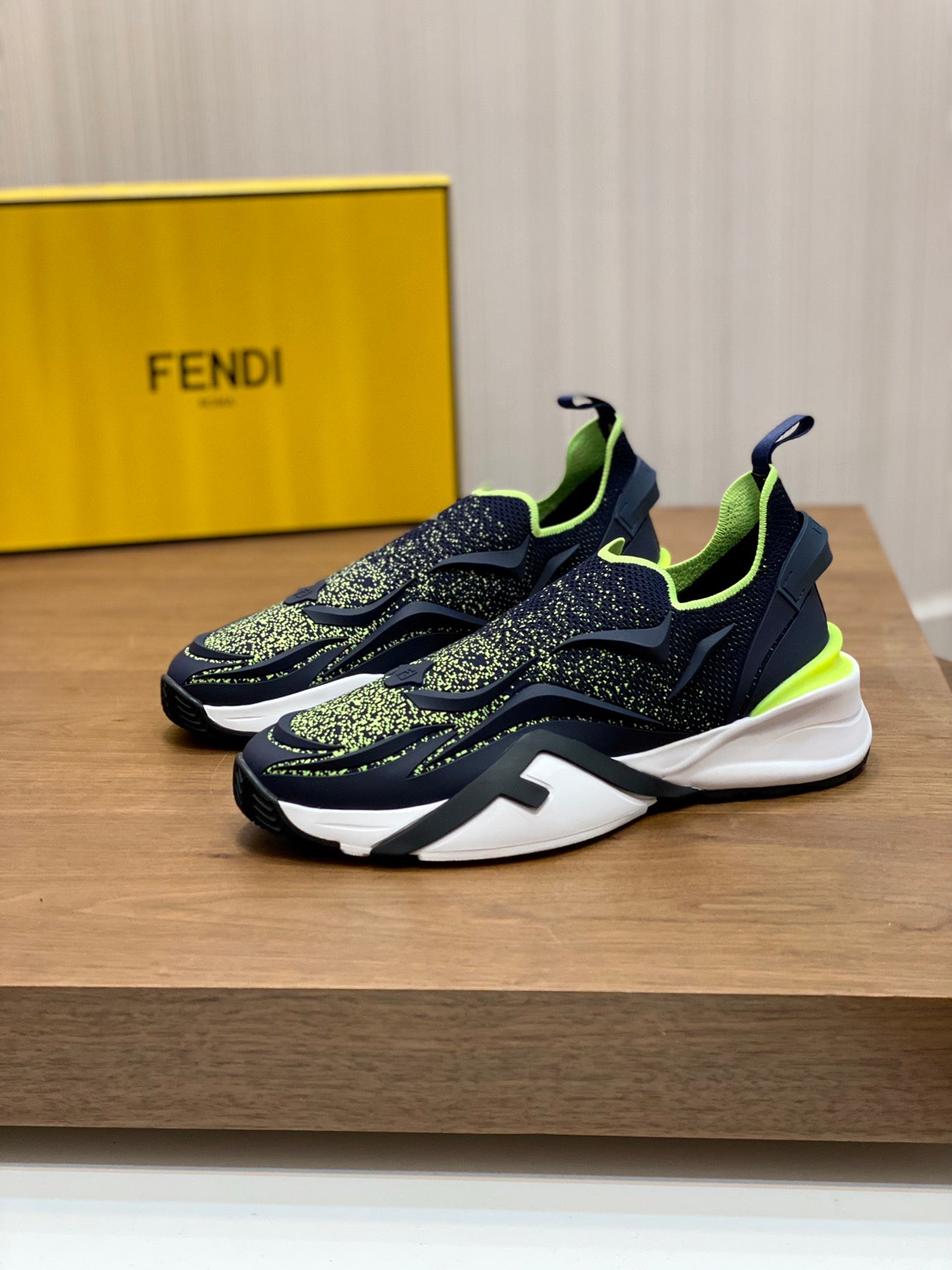 Fendi-052Shoes