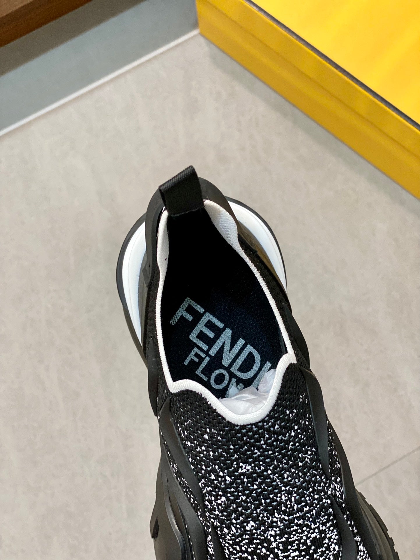 Fendi-053Shoes