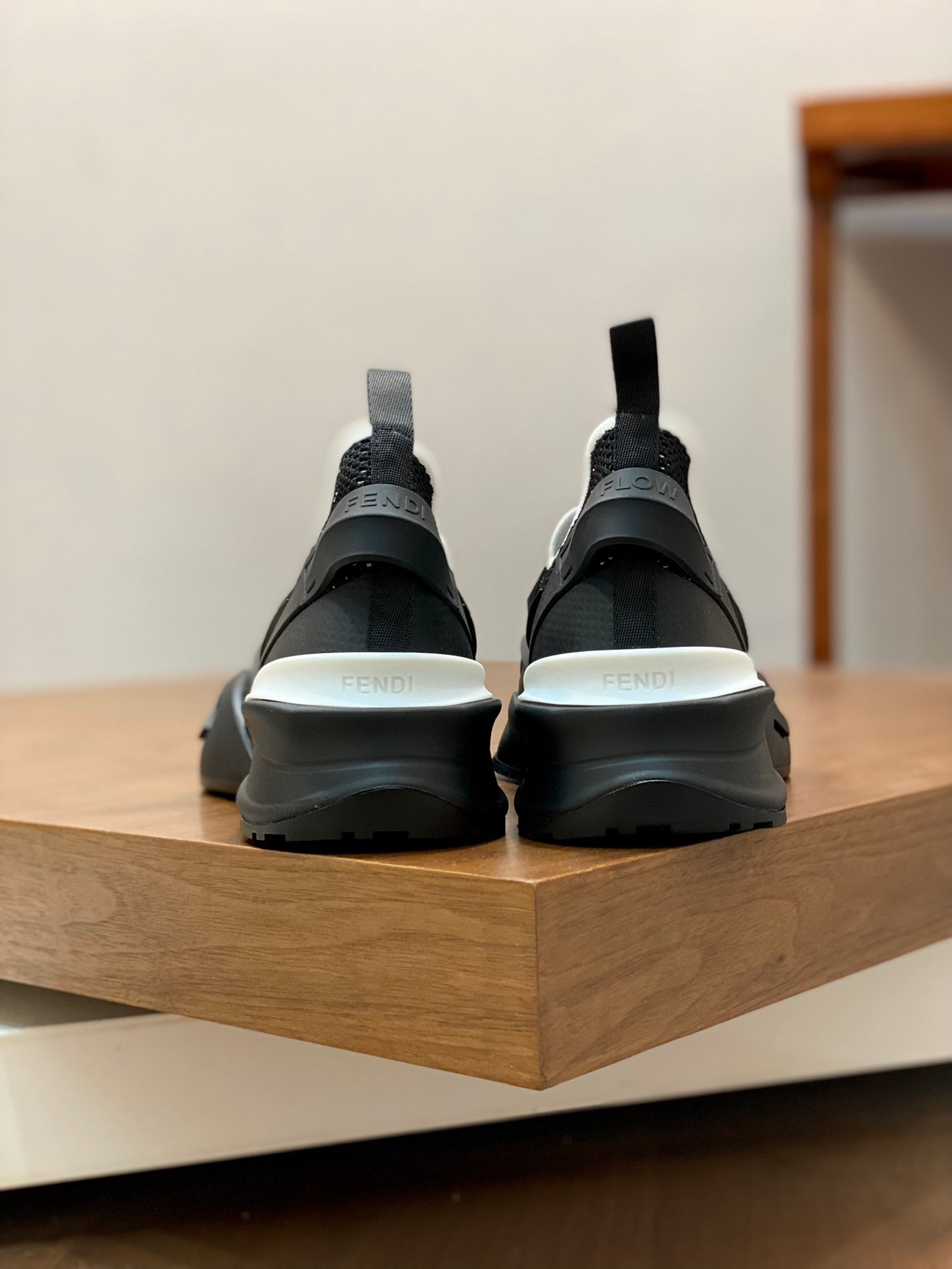 Fendi-053Shoes