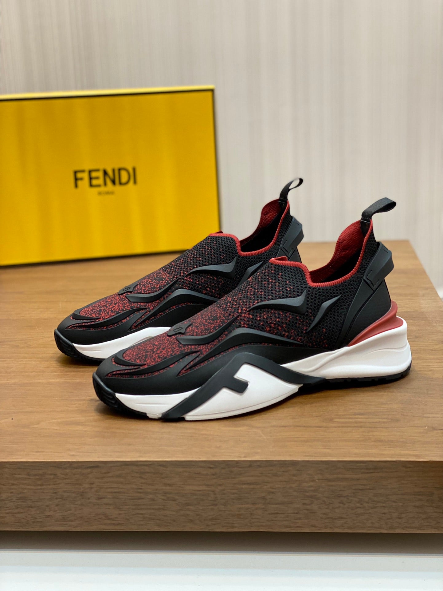 Fendi-054Shoes