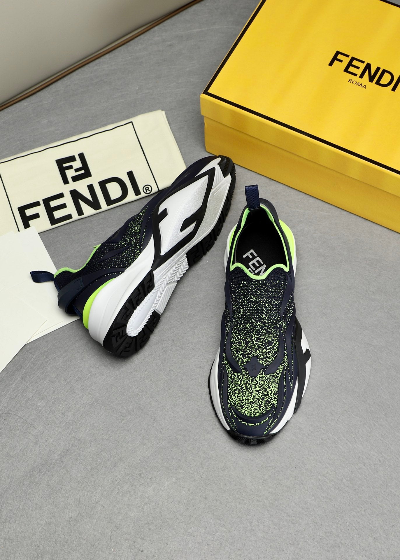 Fendi-056Shoes