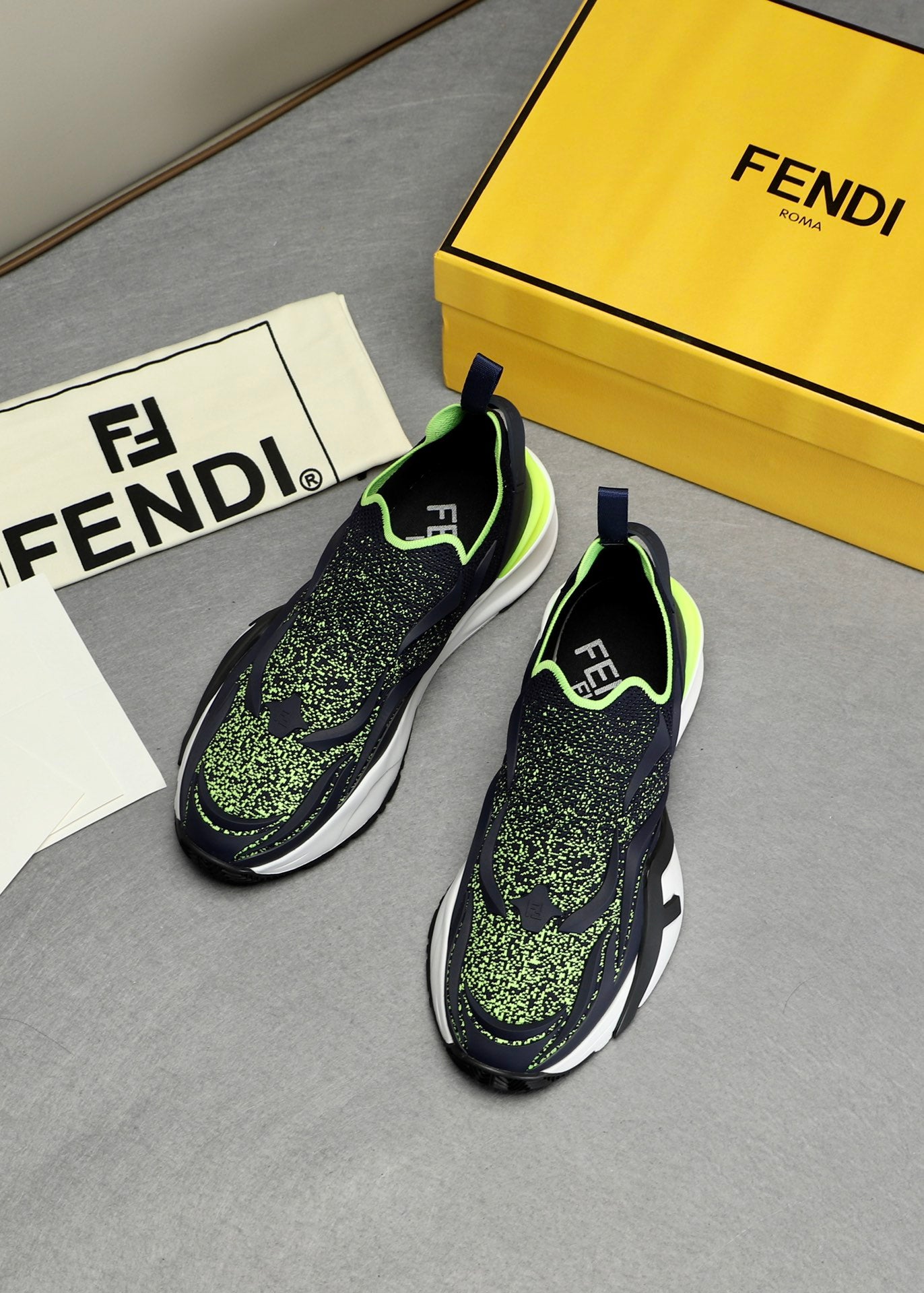 Fendi-056Shoes
