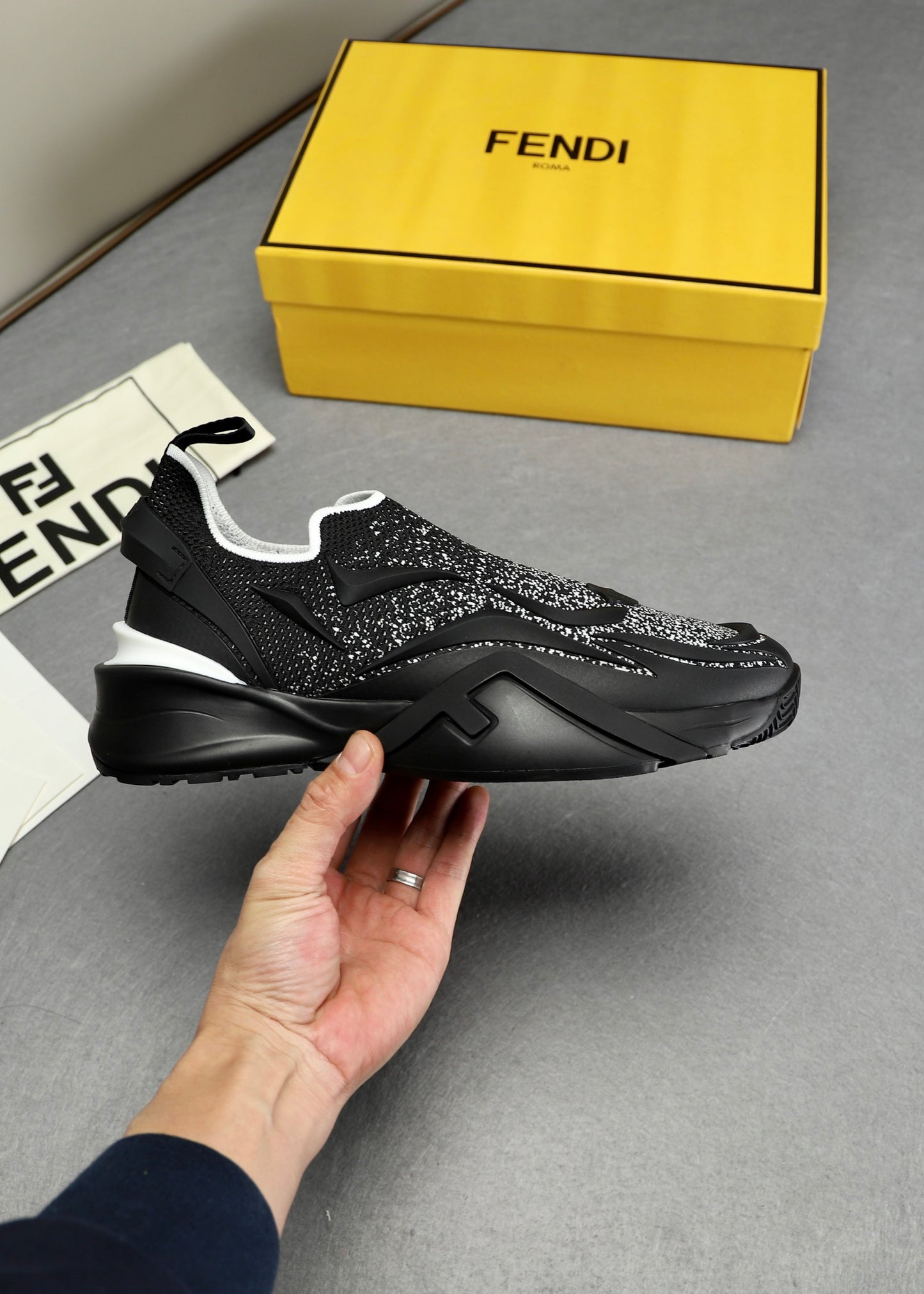 Fendi-057Shoes