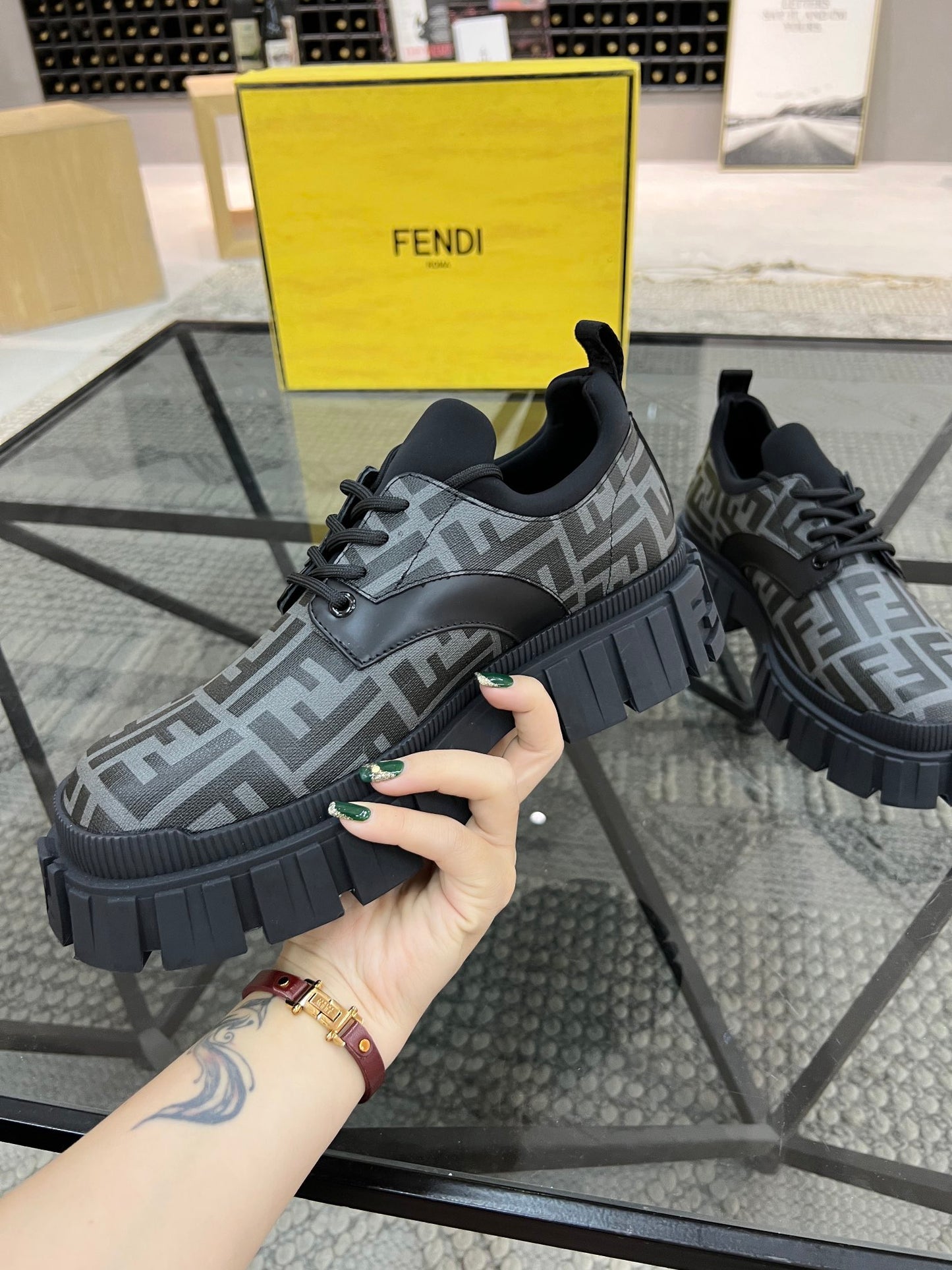 Fendi-058Shoes