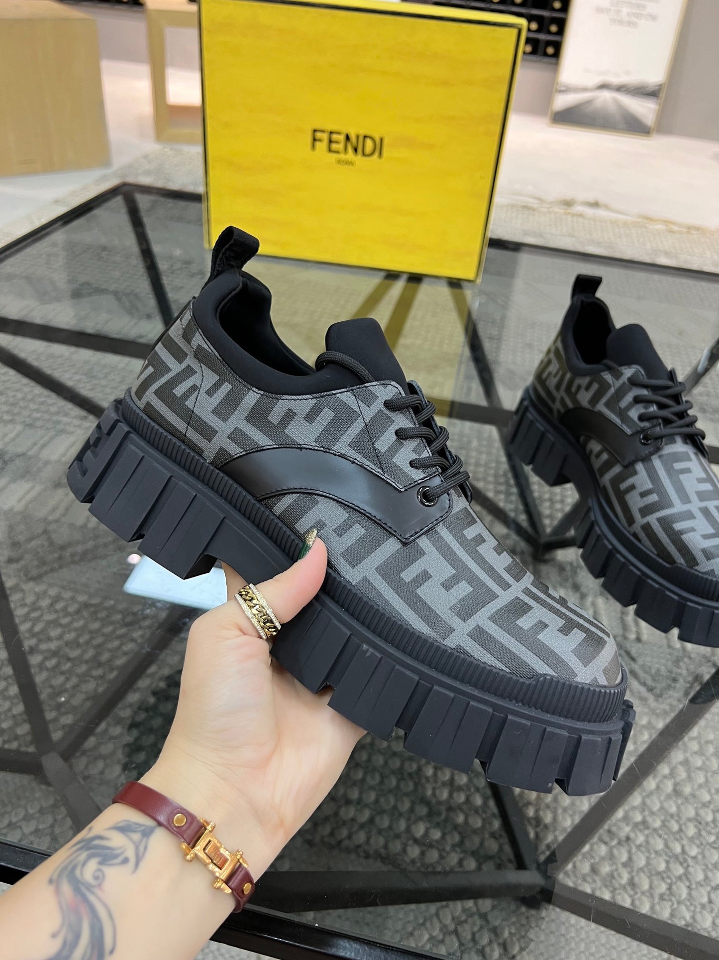 Fendi-058Shoes