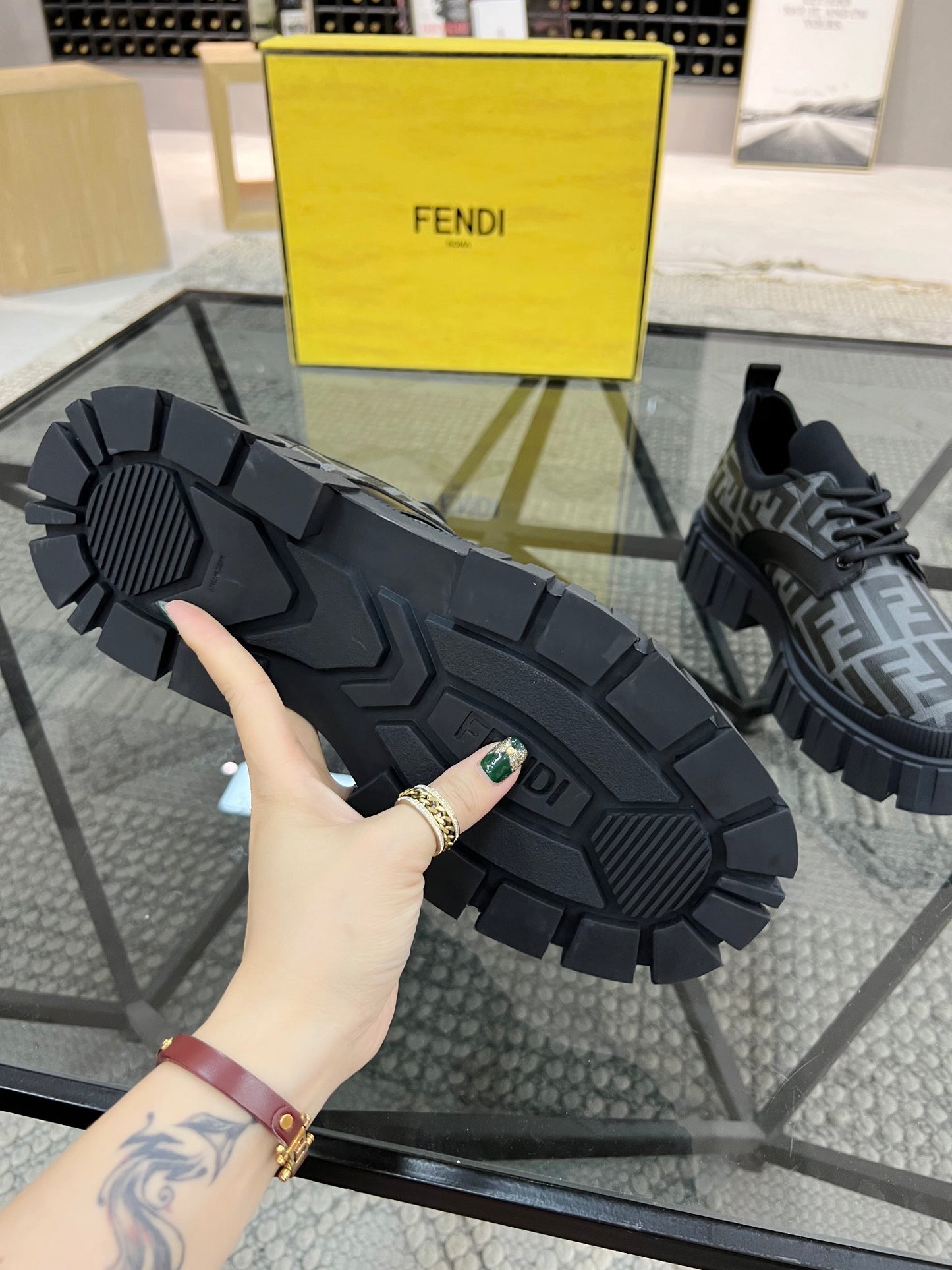 Fendi-058Shoes