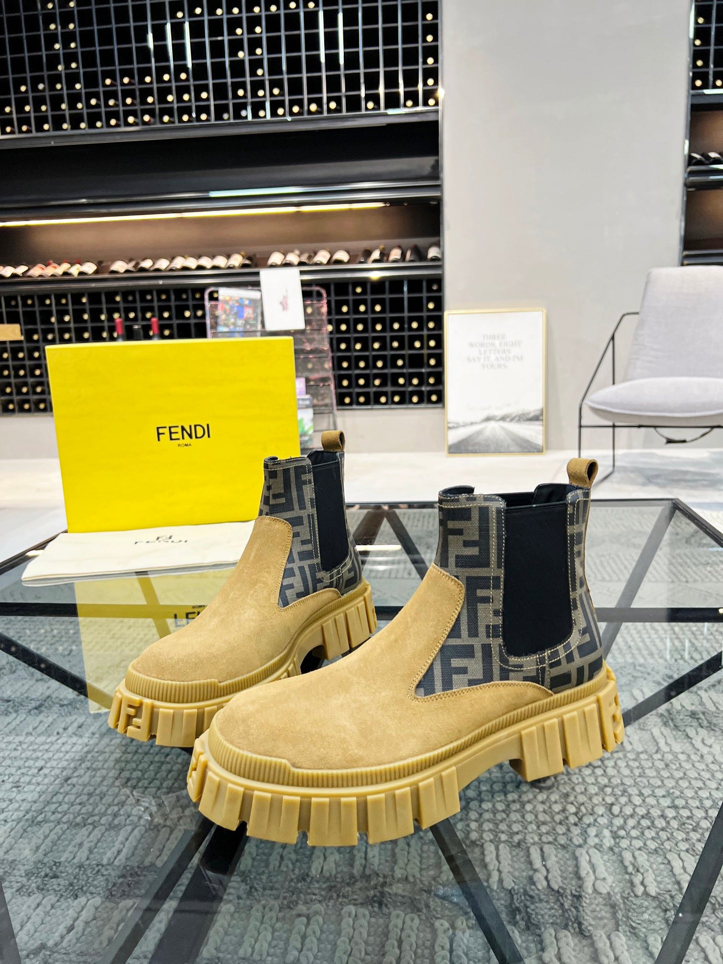 Fendi-060Shoes