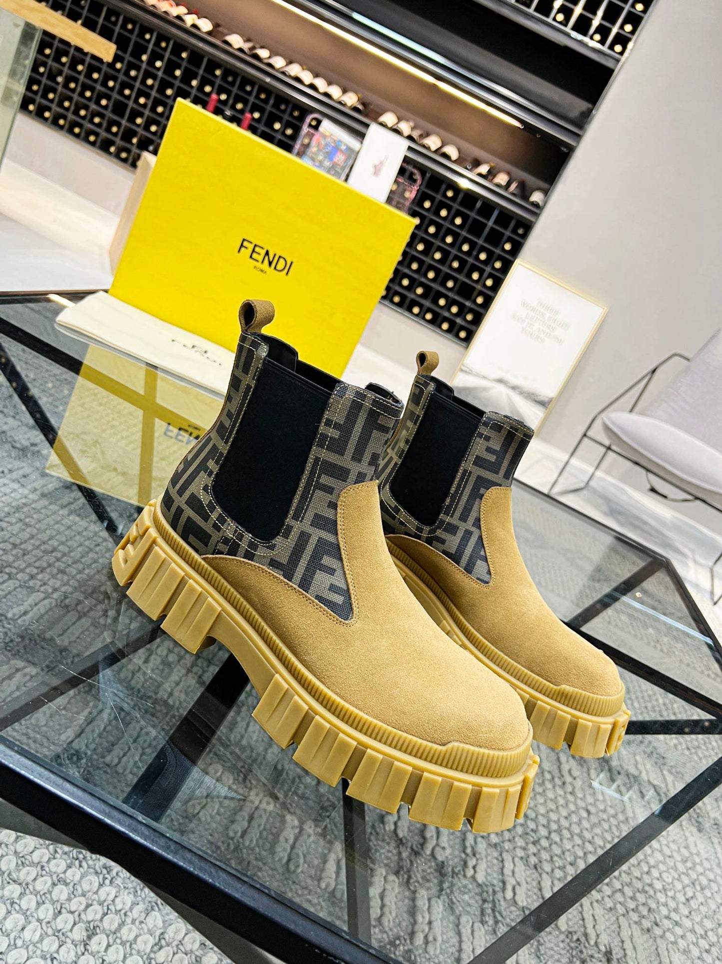Fendi-060Shoes