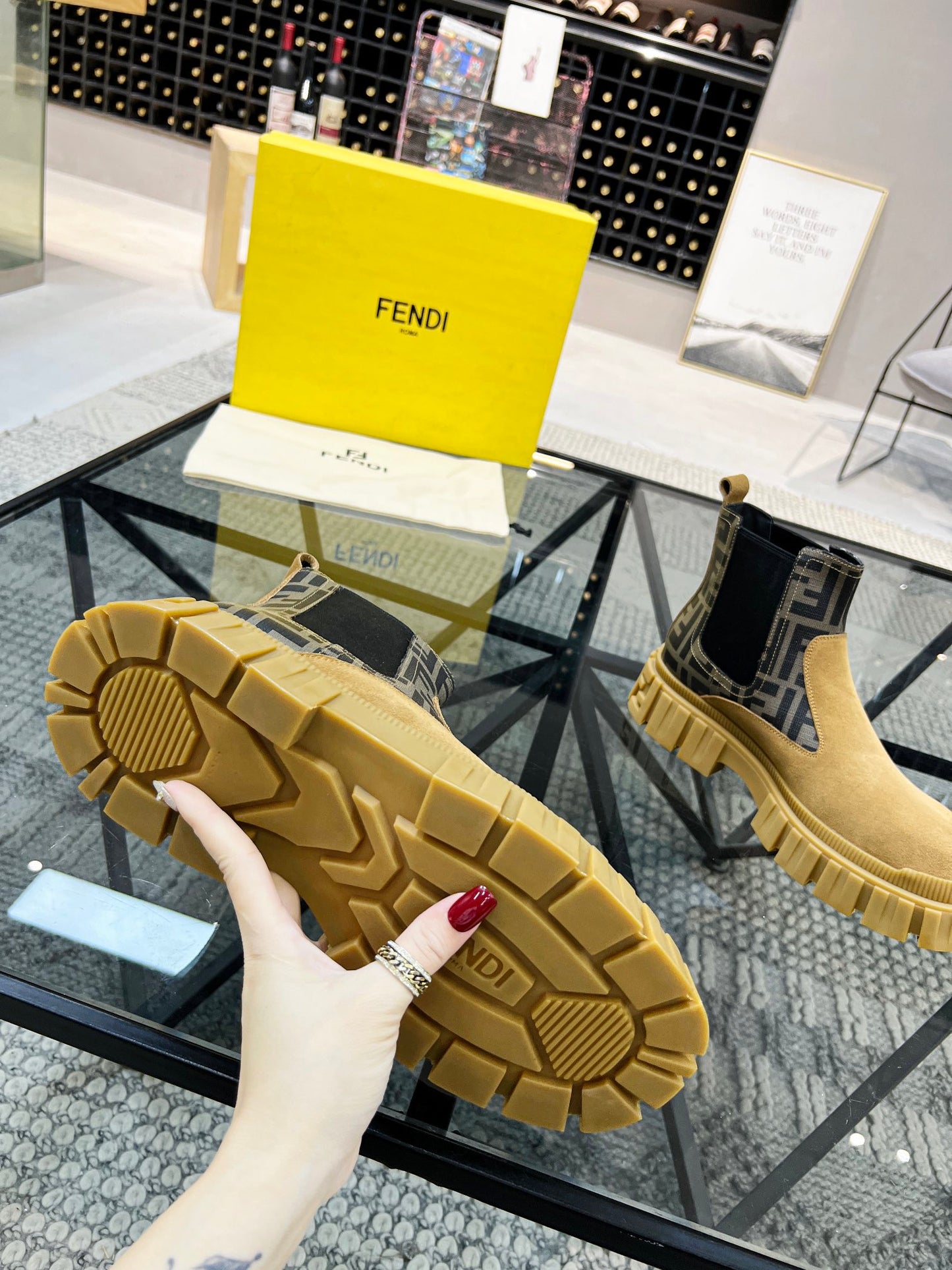 Fendi-060Shoes