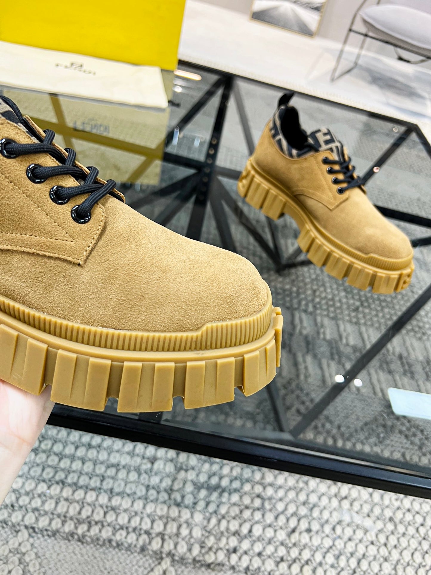 Fendi-062Shoes
