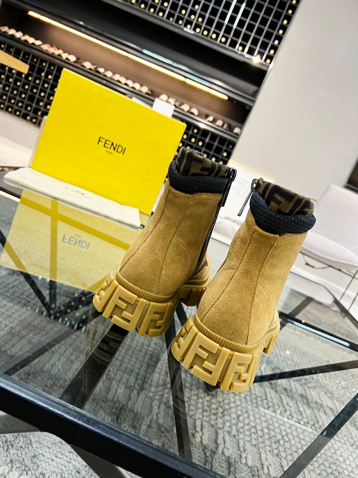 Fendi-063Shoes