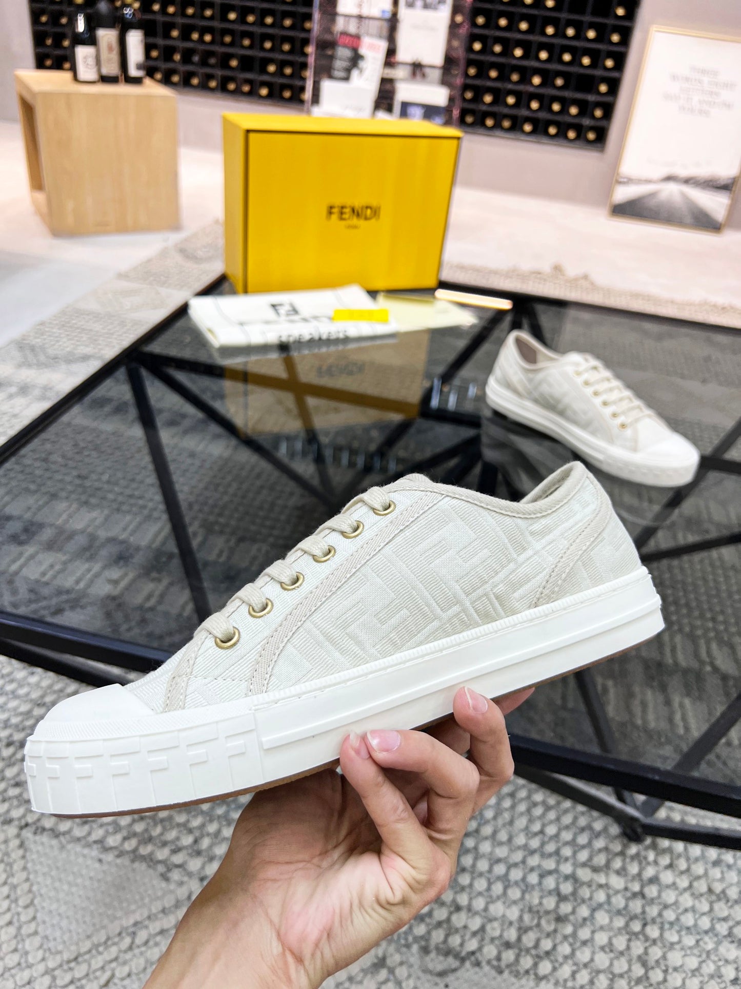 Fendi-069Shoes