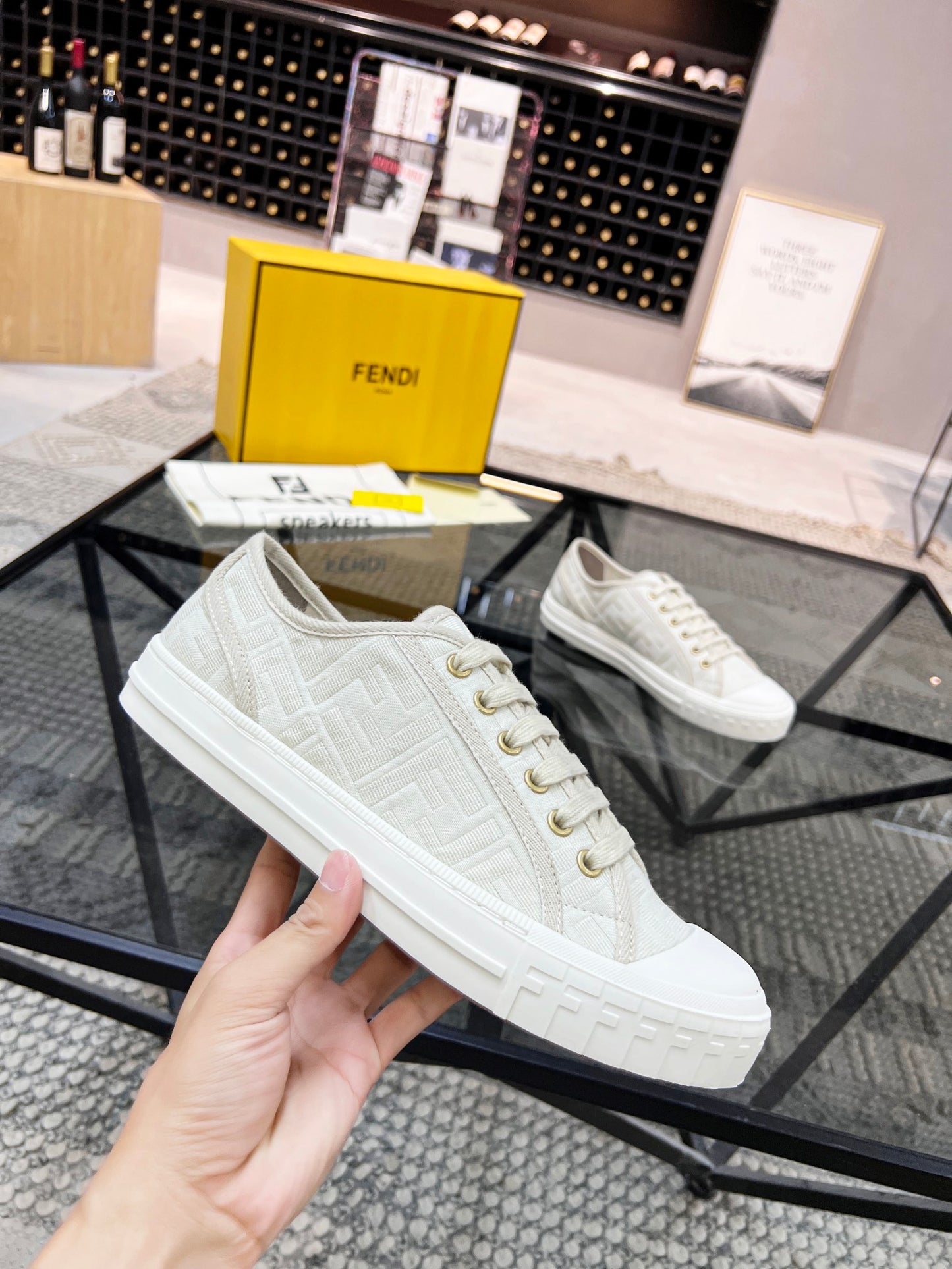 Fendi-069Shoes